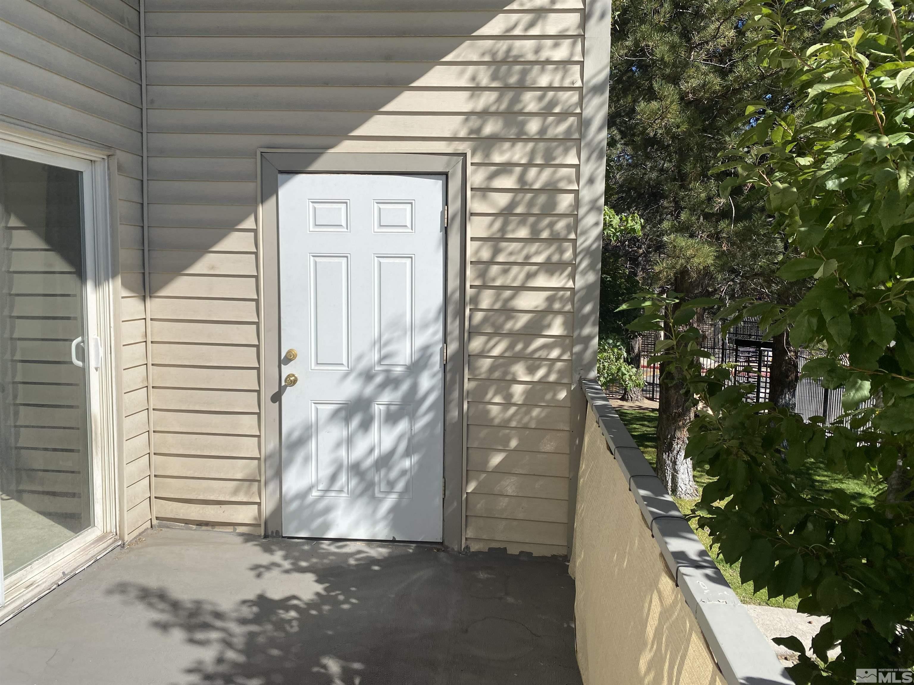 Photo #4: 240012556 Listing 