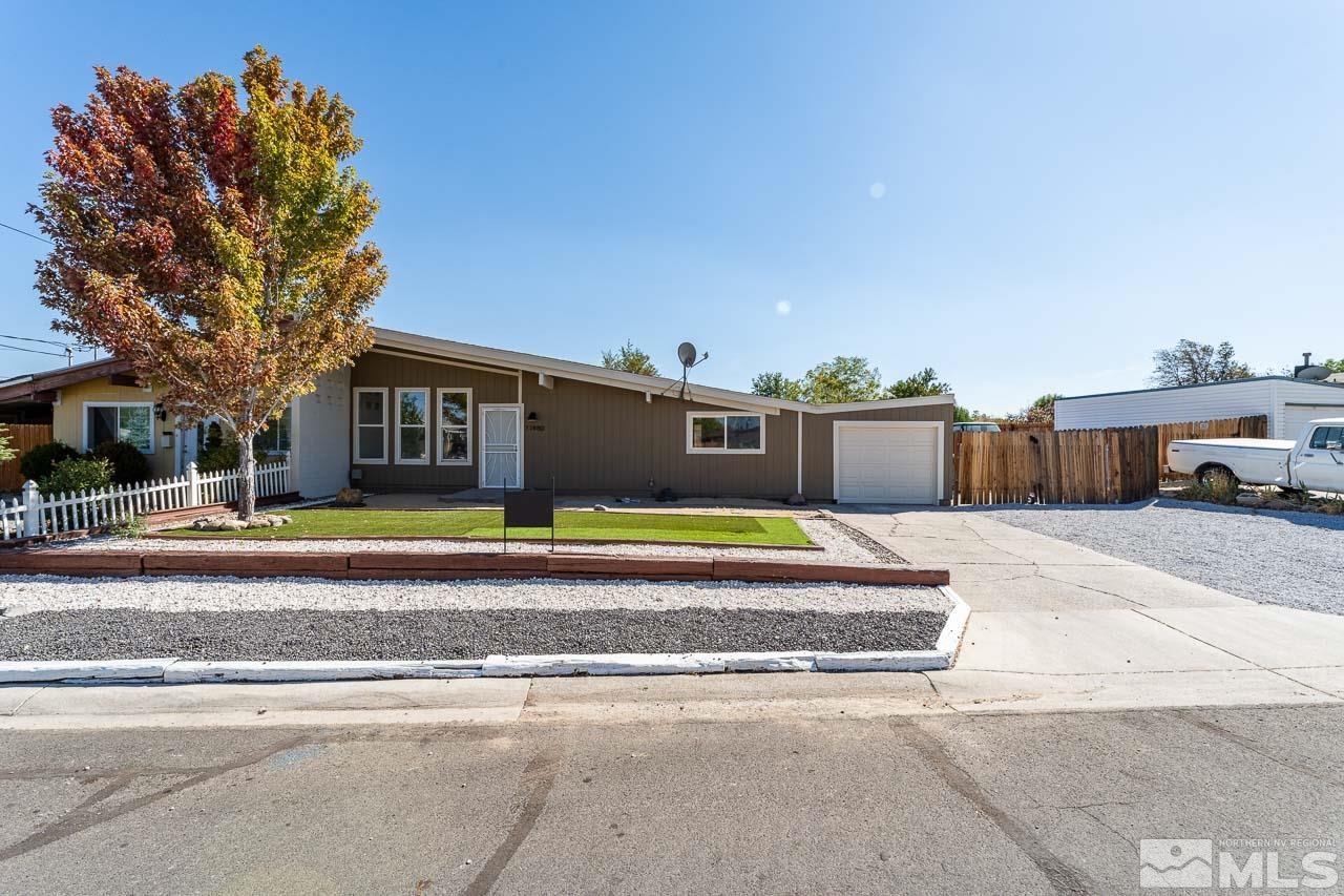 Photo #2: 240012600 Listing 