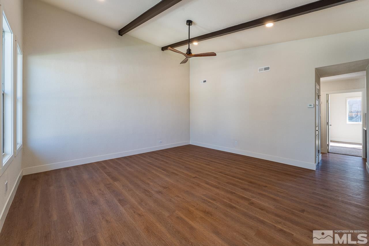 Photo #5: 240012600 Listing 