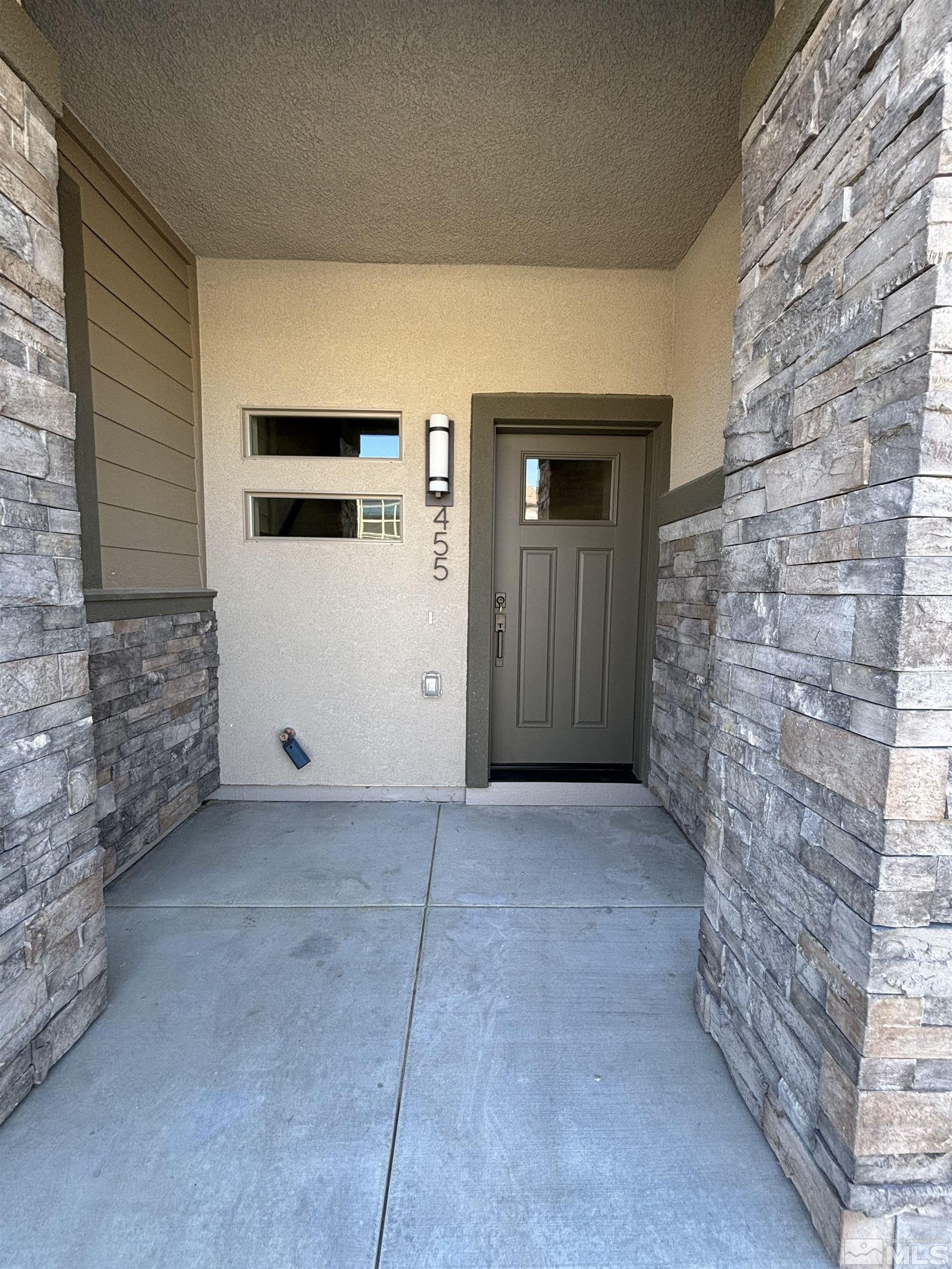 Photo #3: 240012611 Listing 