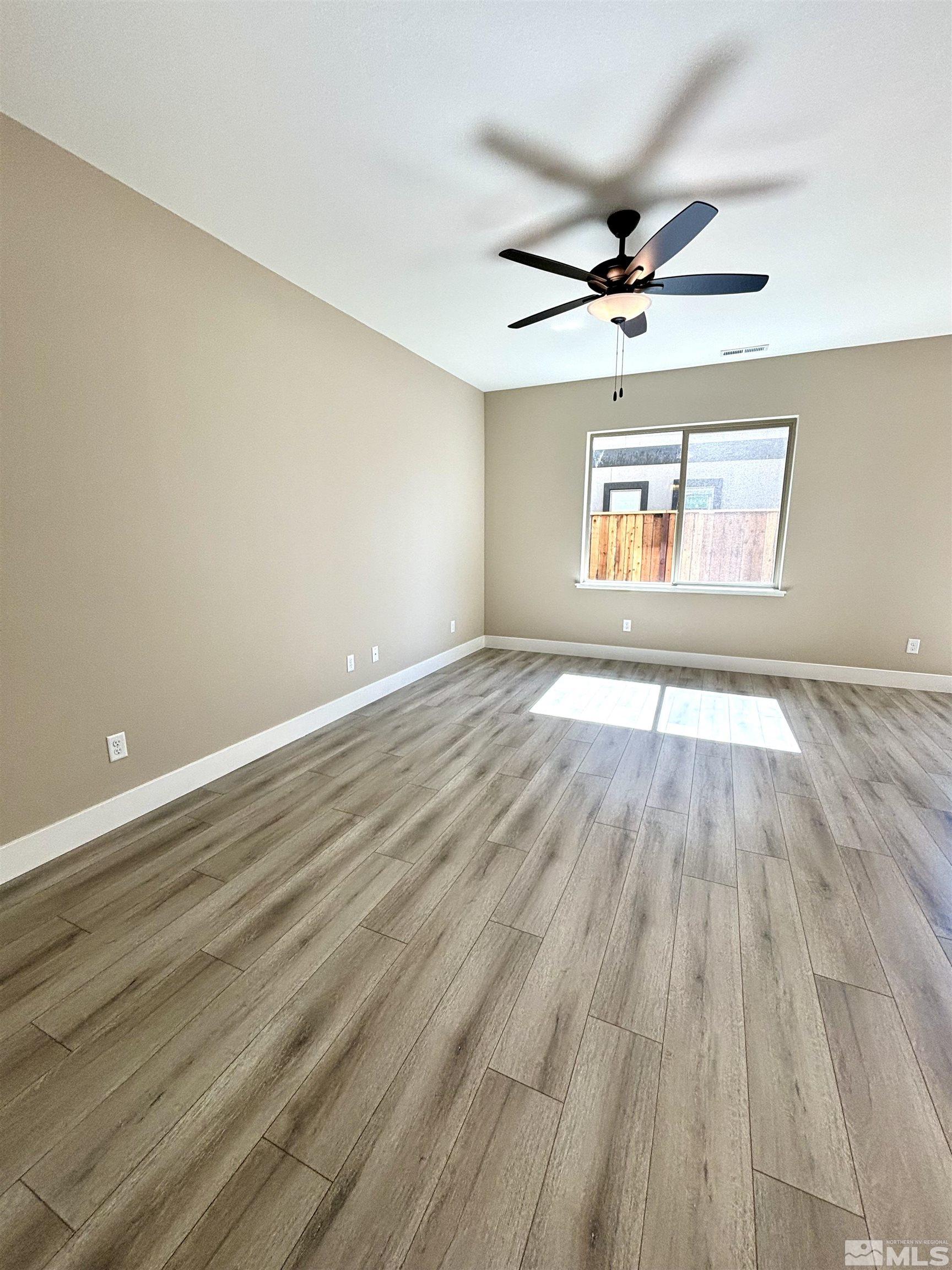 Photo #5: 240012611 Listing 
