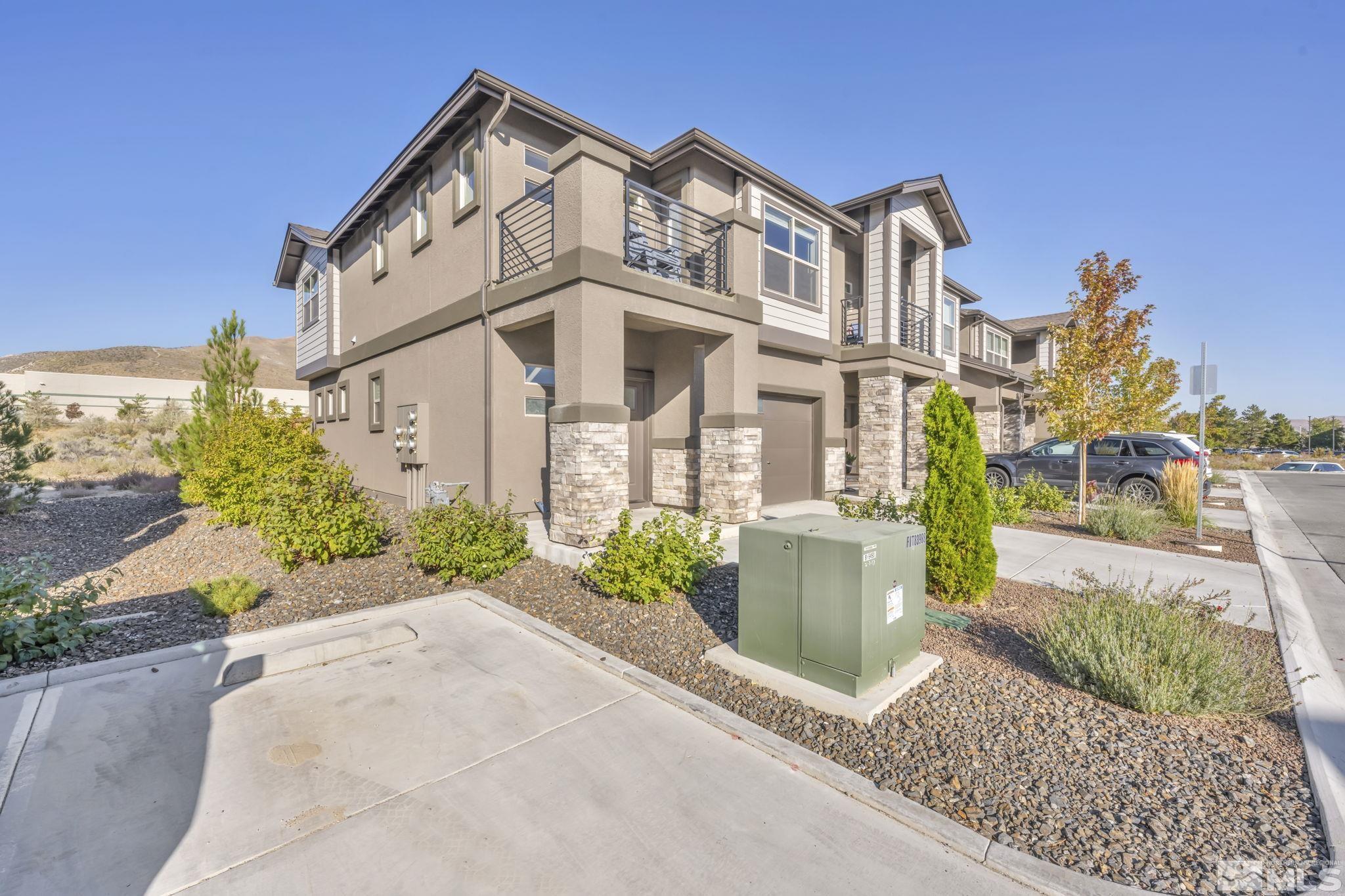 Photo #2: 240012749 Listing 
