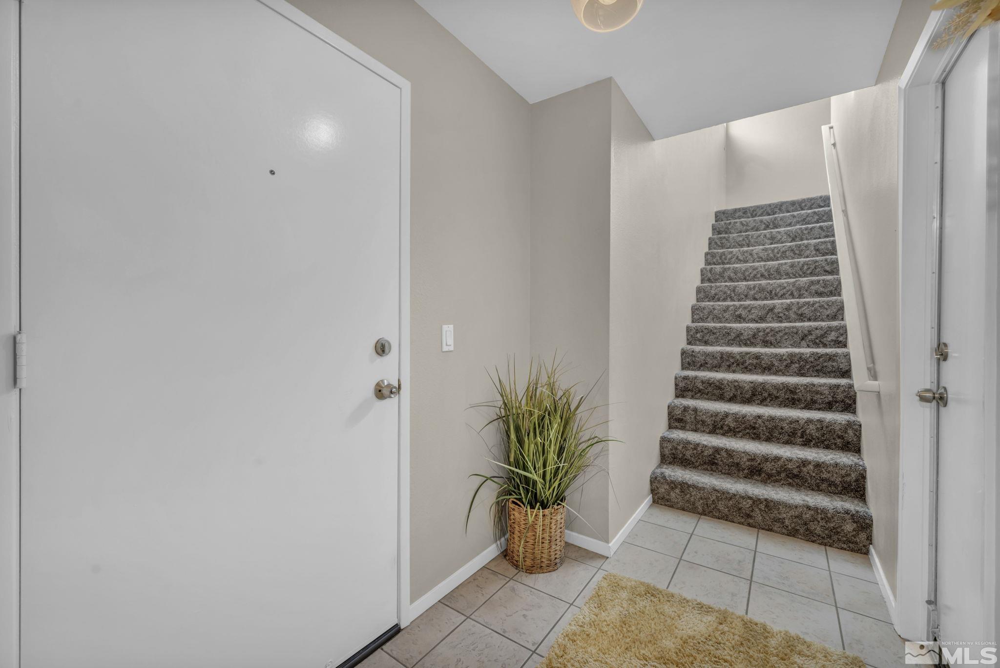 Photo #2: 240012769 Listing 