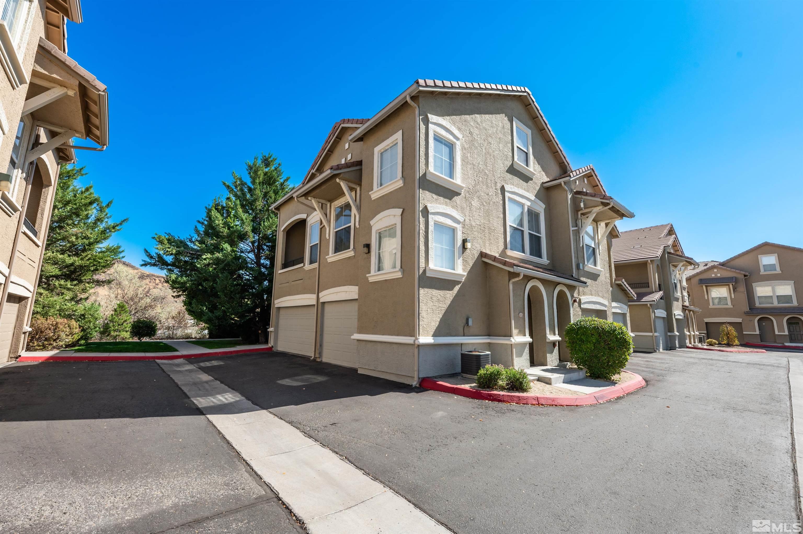 Photo #2: 240012817 Listing 