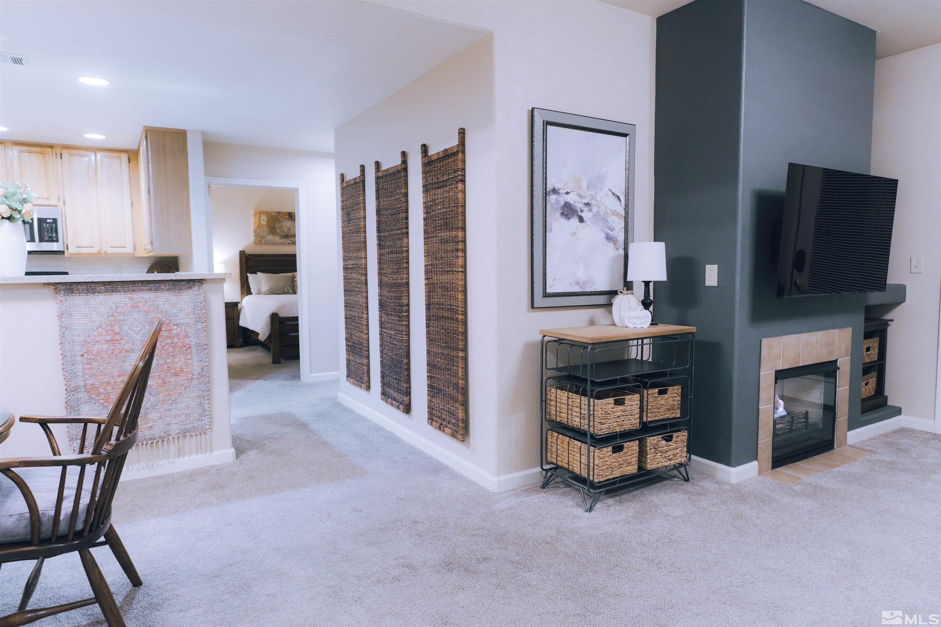 Photo #3: 240012889 Listing 