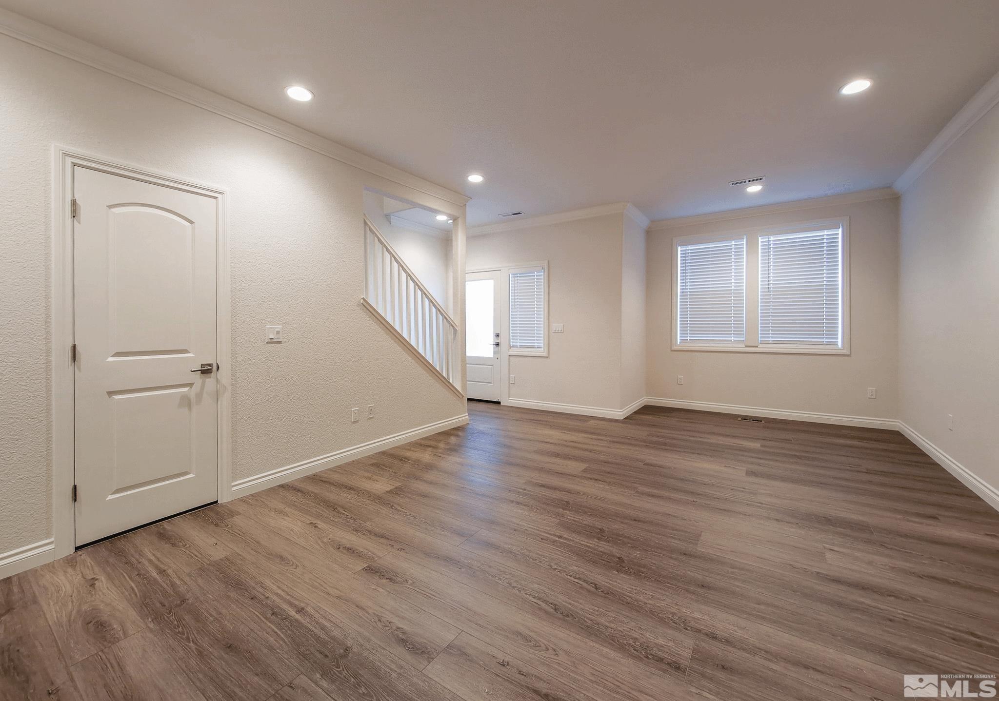 Photo #6: 240012928 Listing 