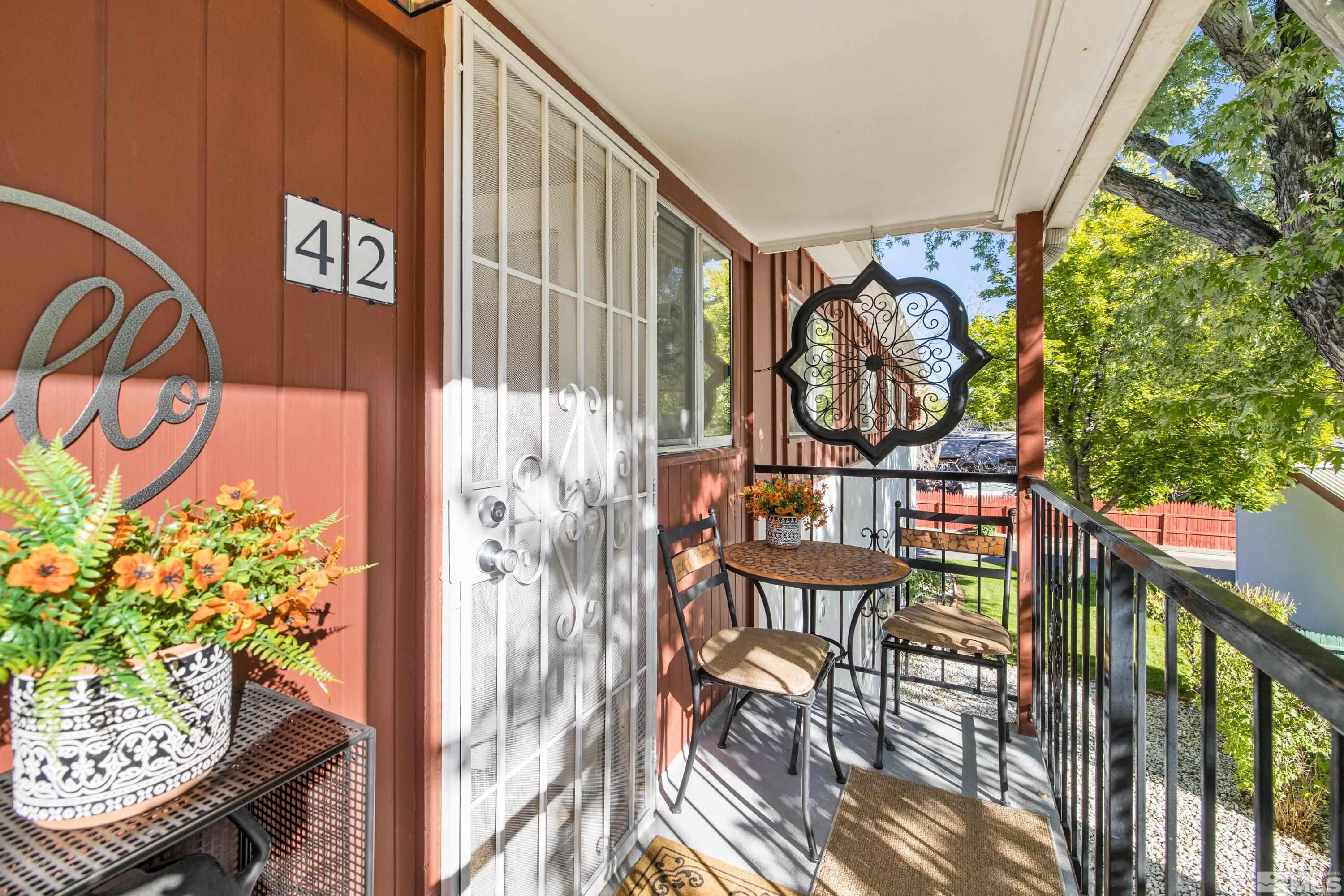 Photo #2: 240012953 Listing 