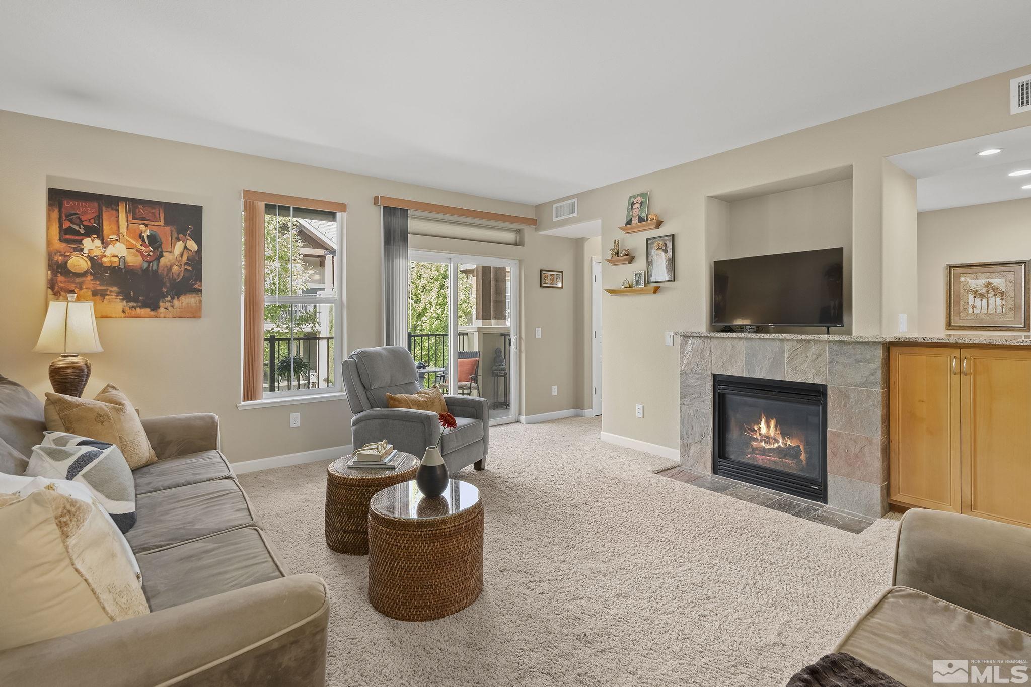 Photo #2: 240013003 Listing 