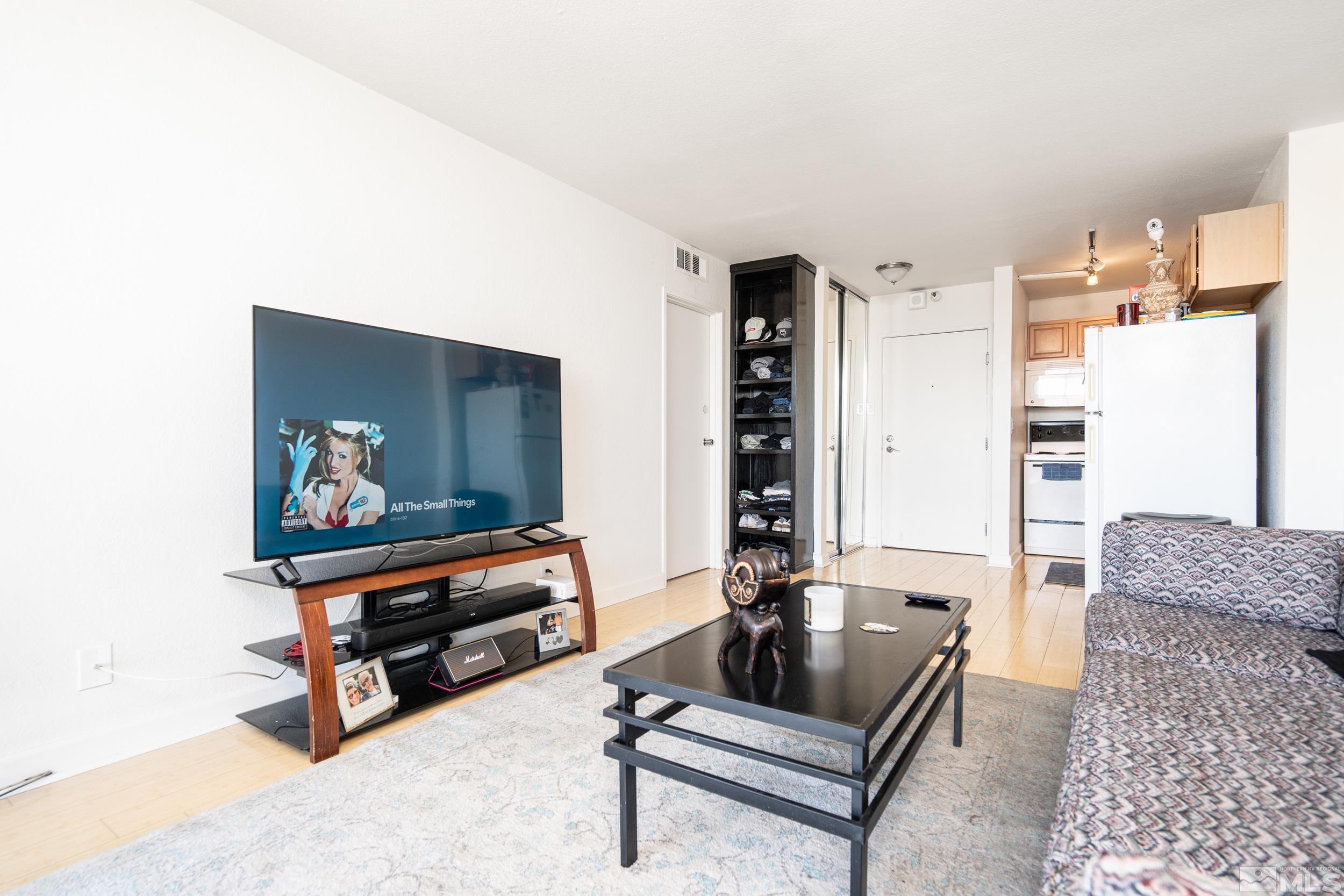 More Details about MLS # 240013032 : 567 W 4TH STREET#APT 507