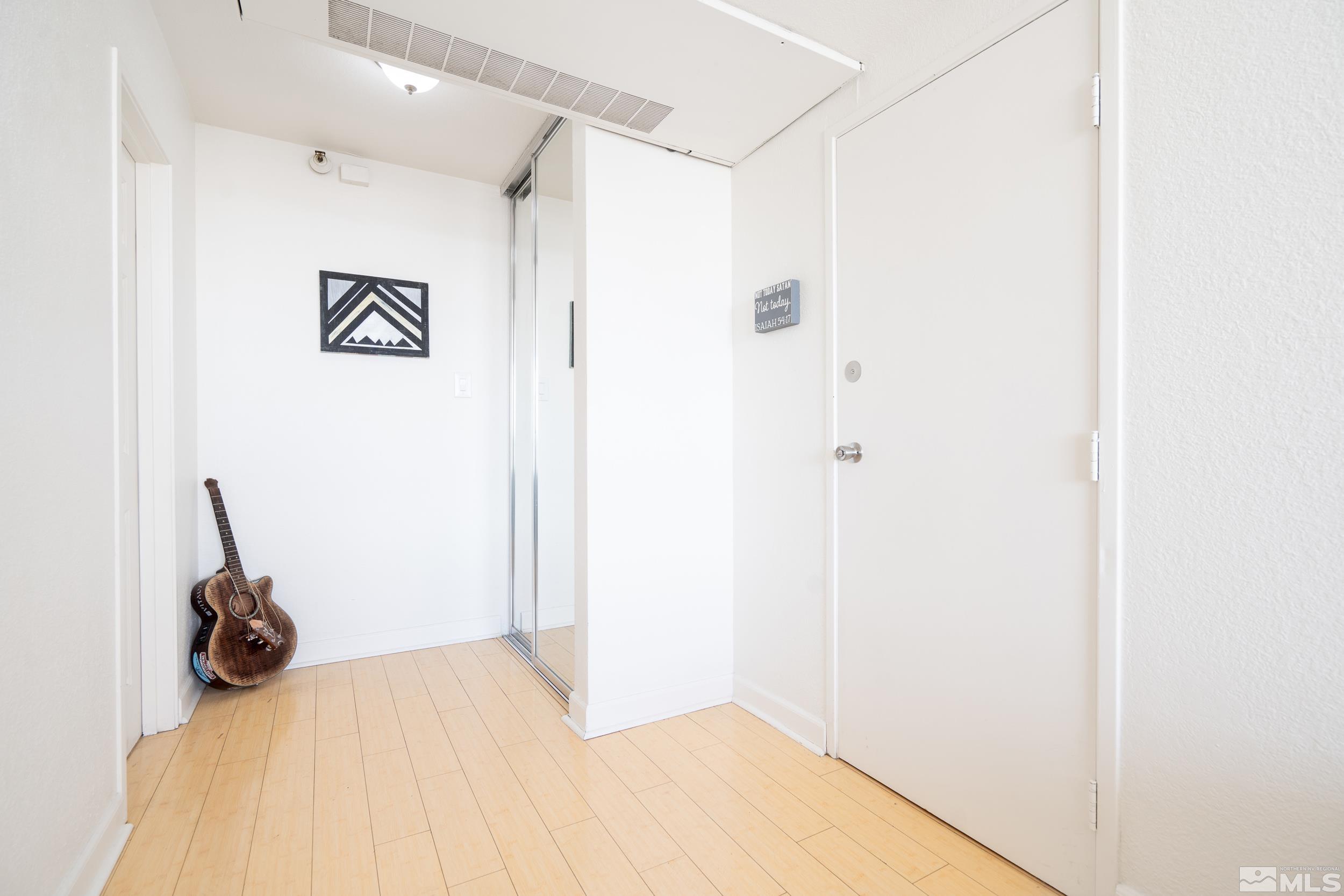 Photo #6: 240013032 Listing 