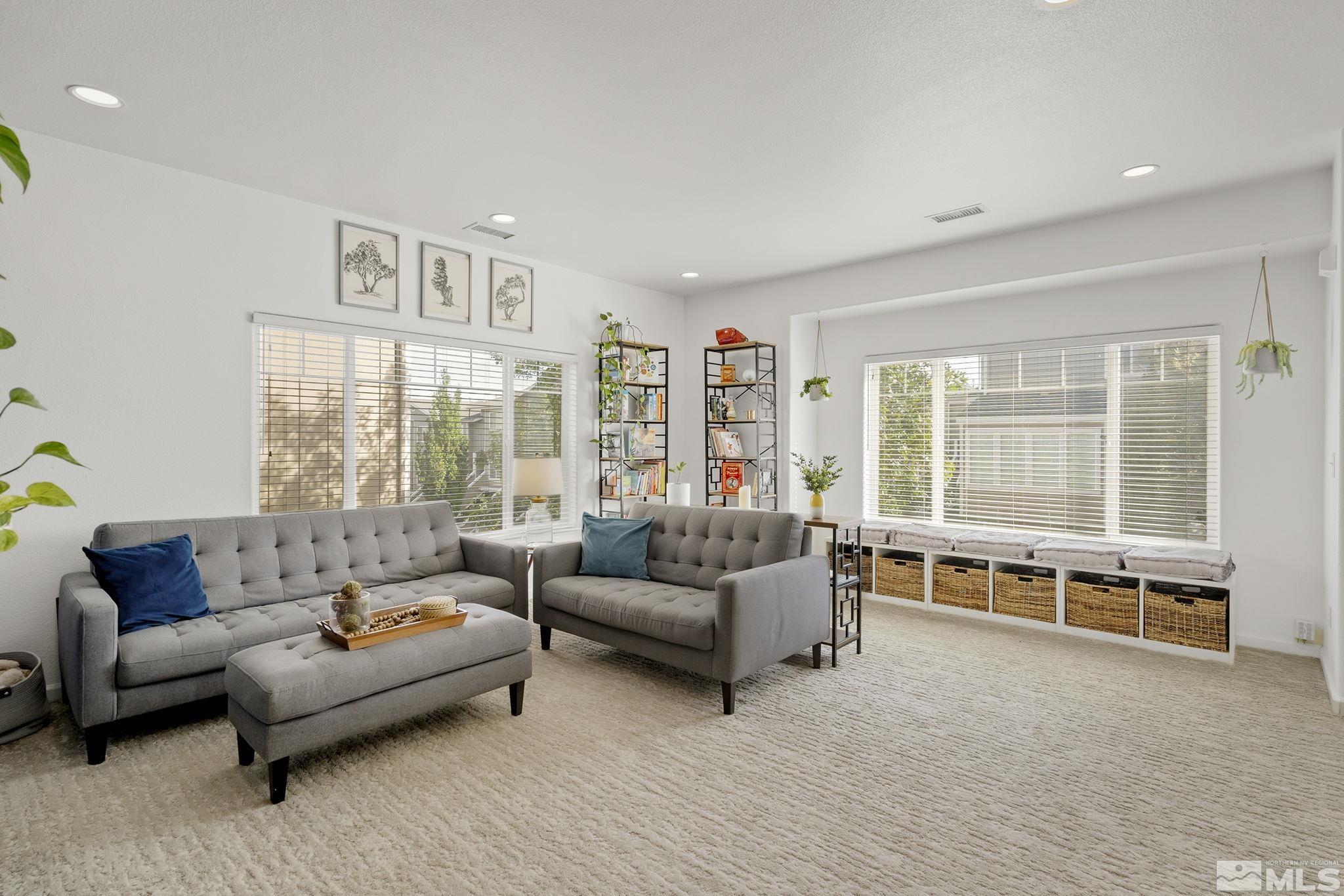Photo #4: 240013056 Listing 