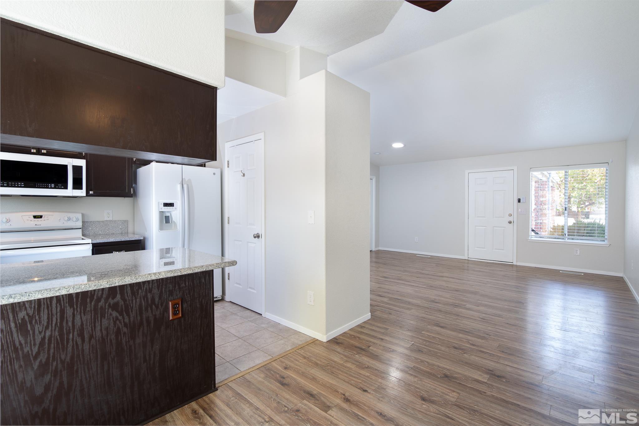 Photo #5: 240013078 Listing 