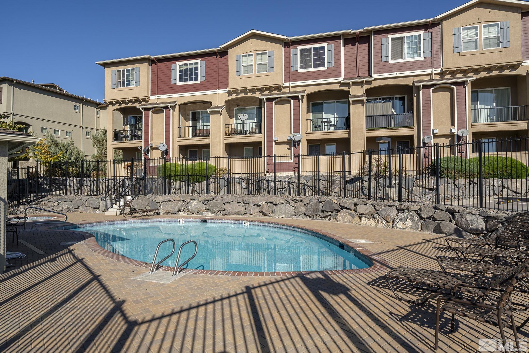 Photo #3: 240013111 Listing 