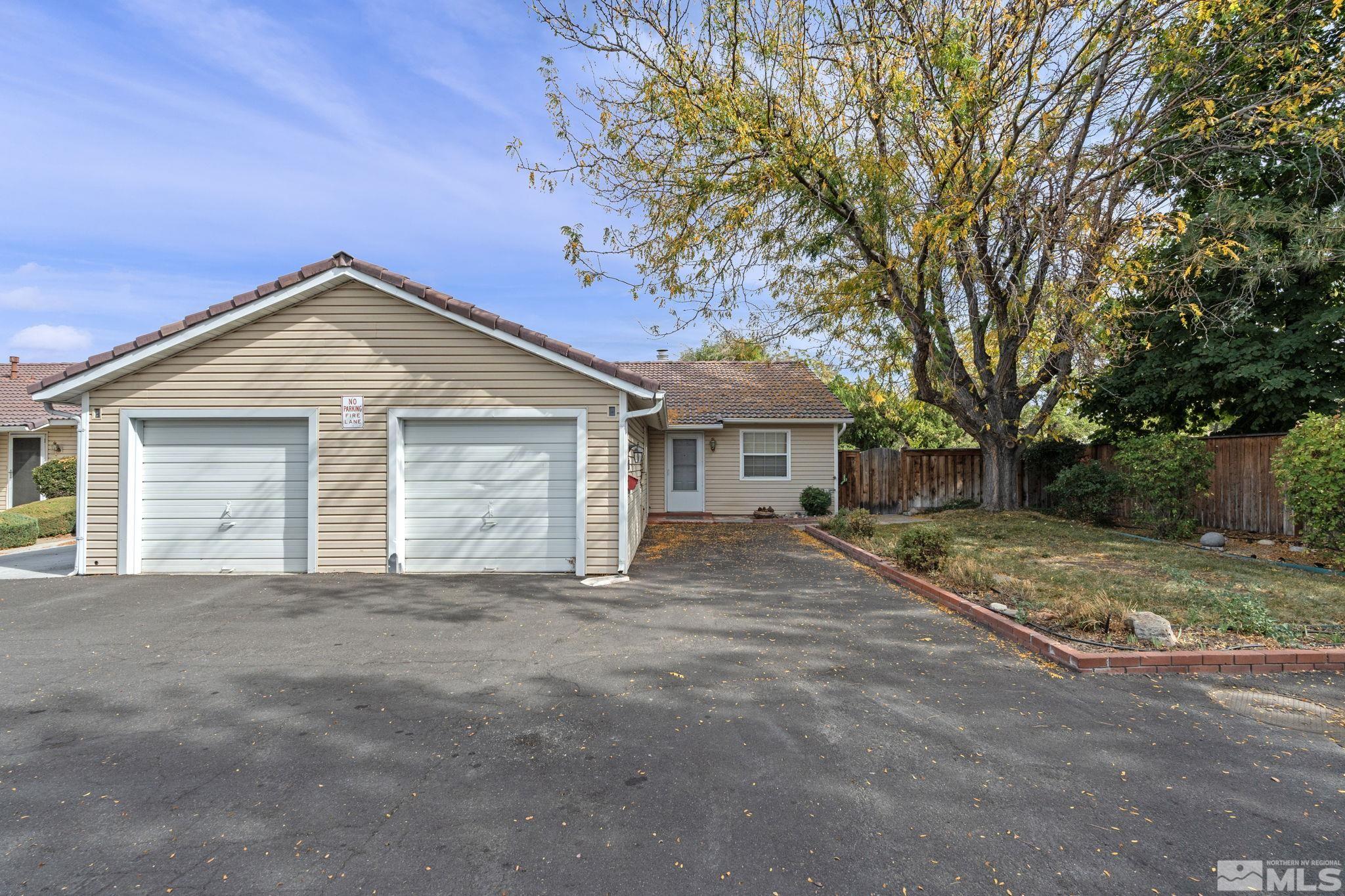 Photo #2: 240013125 Listing 
