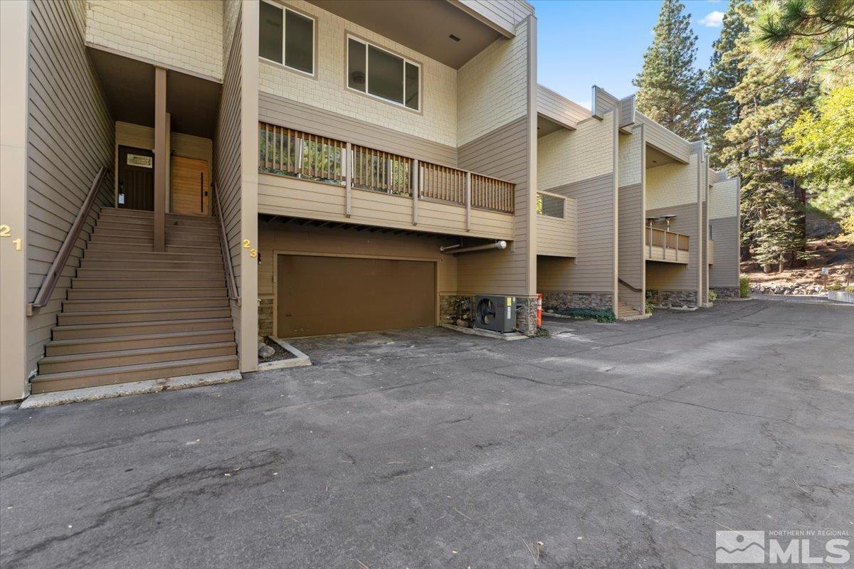 Photo #3: 240013205 Listing 