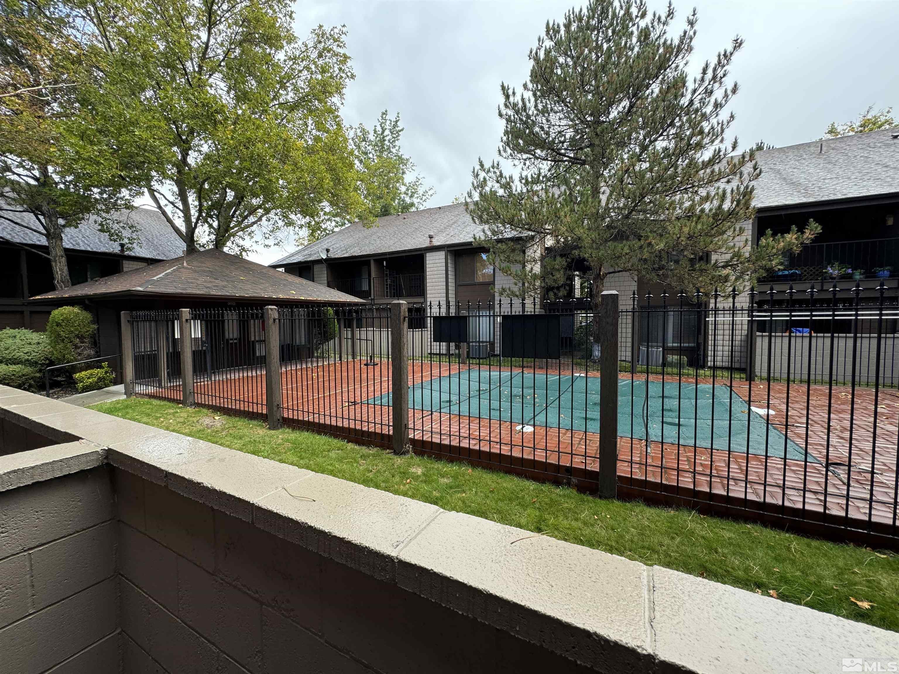 Photo #12: 240013411 Listing: Photo #12