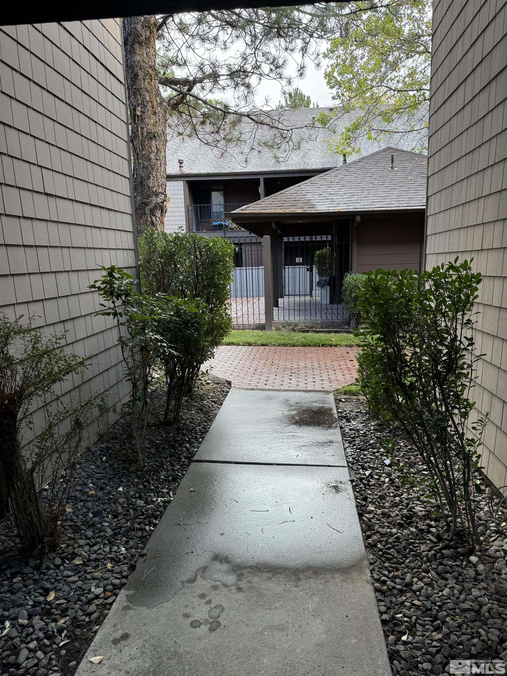 Photo #14: 240013411 Listing: Photo #14