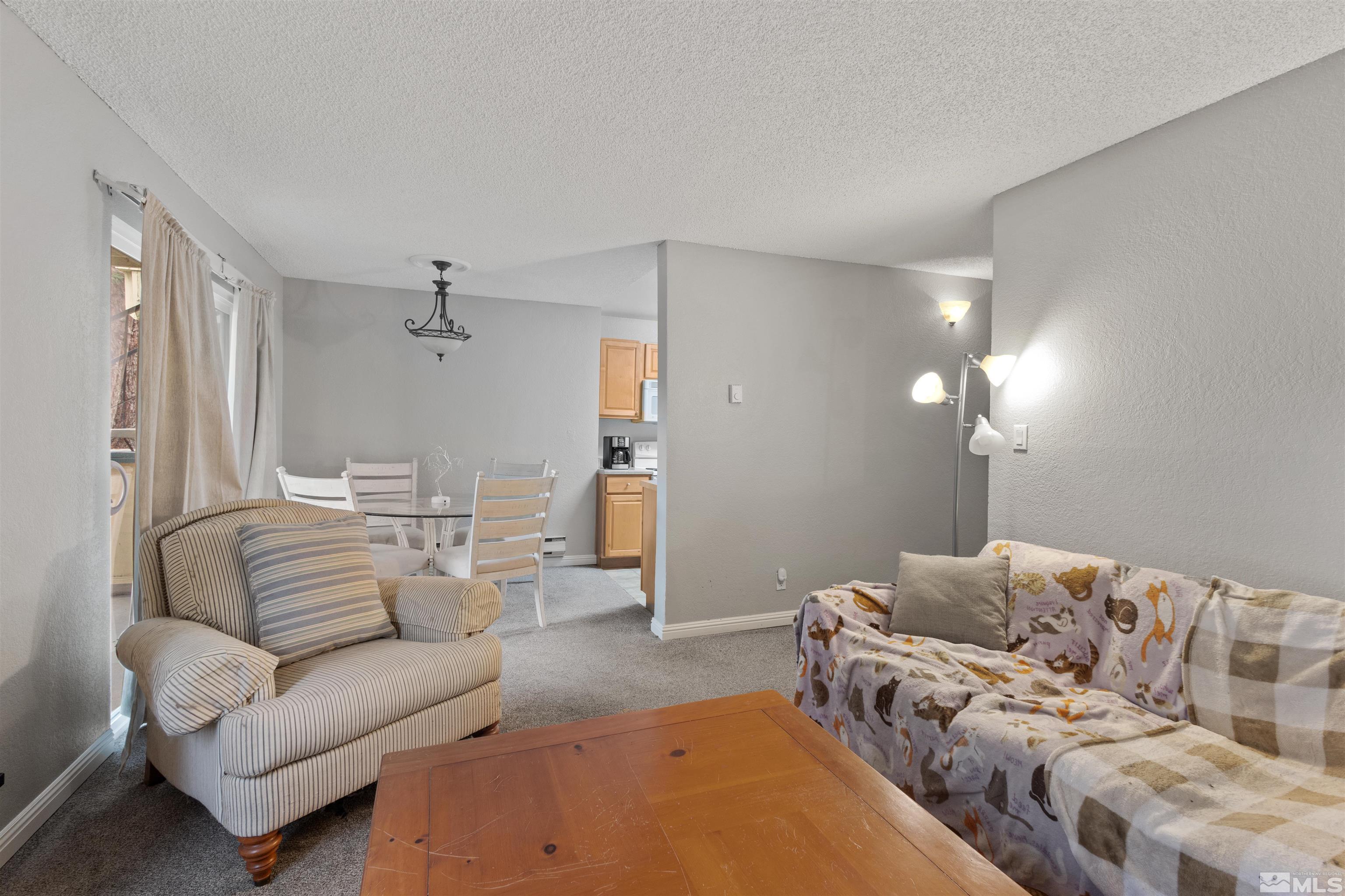 Photo #6: 240013459 Listing 
