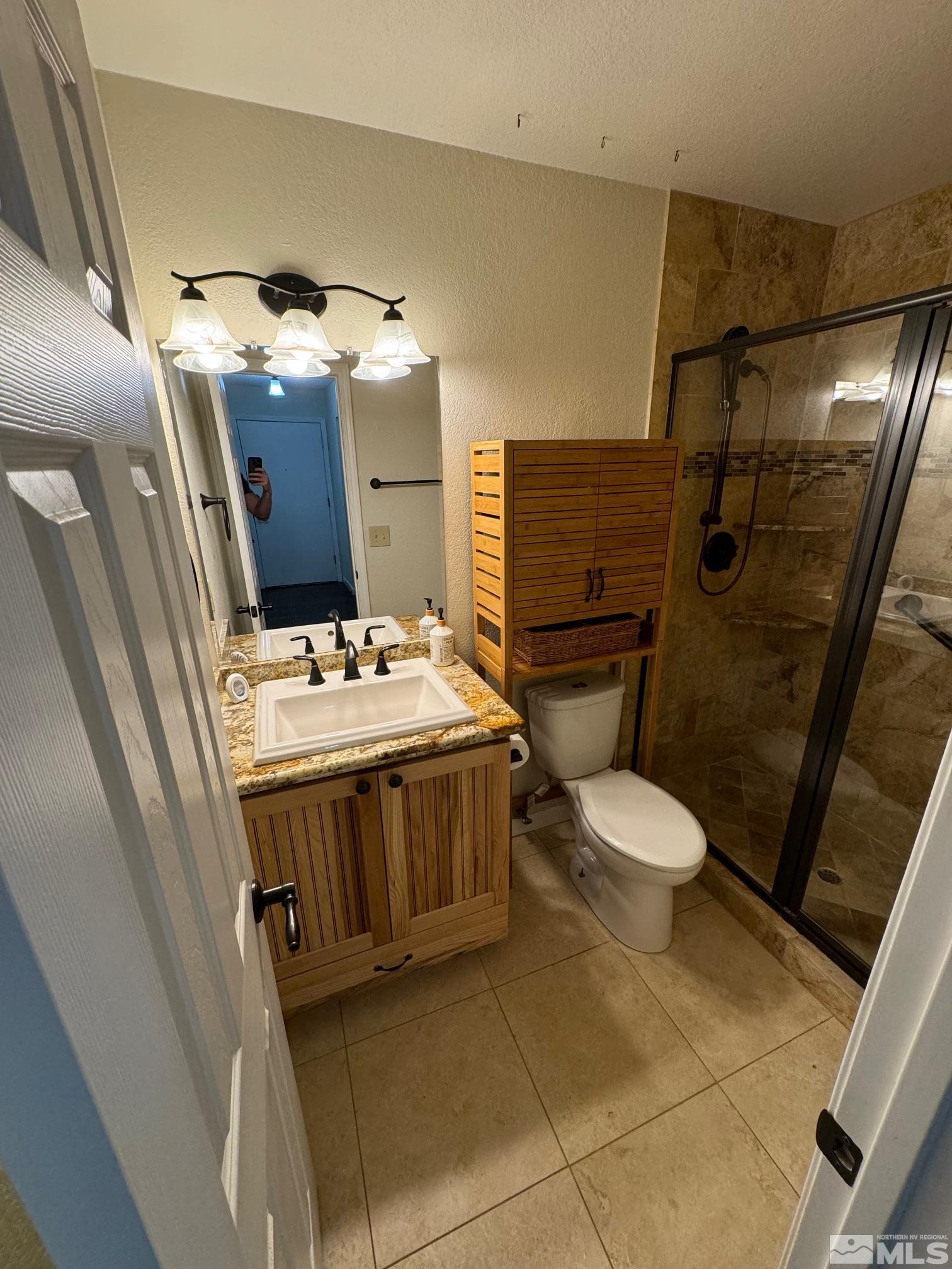 Photo #2: 240013594 Listing 