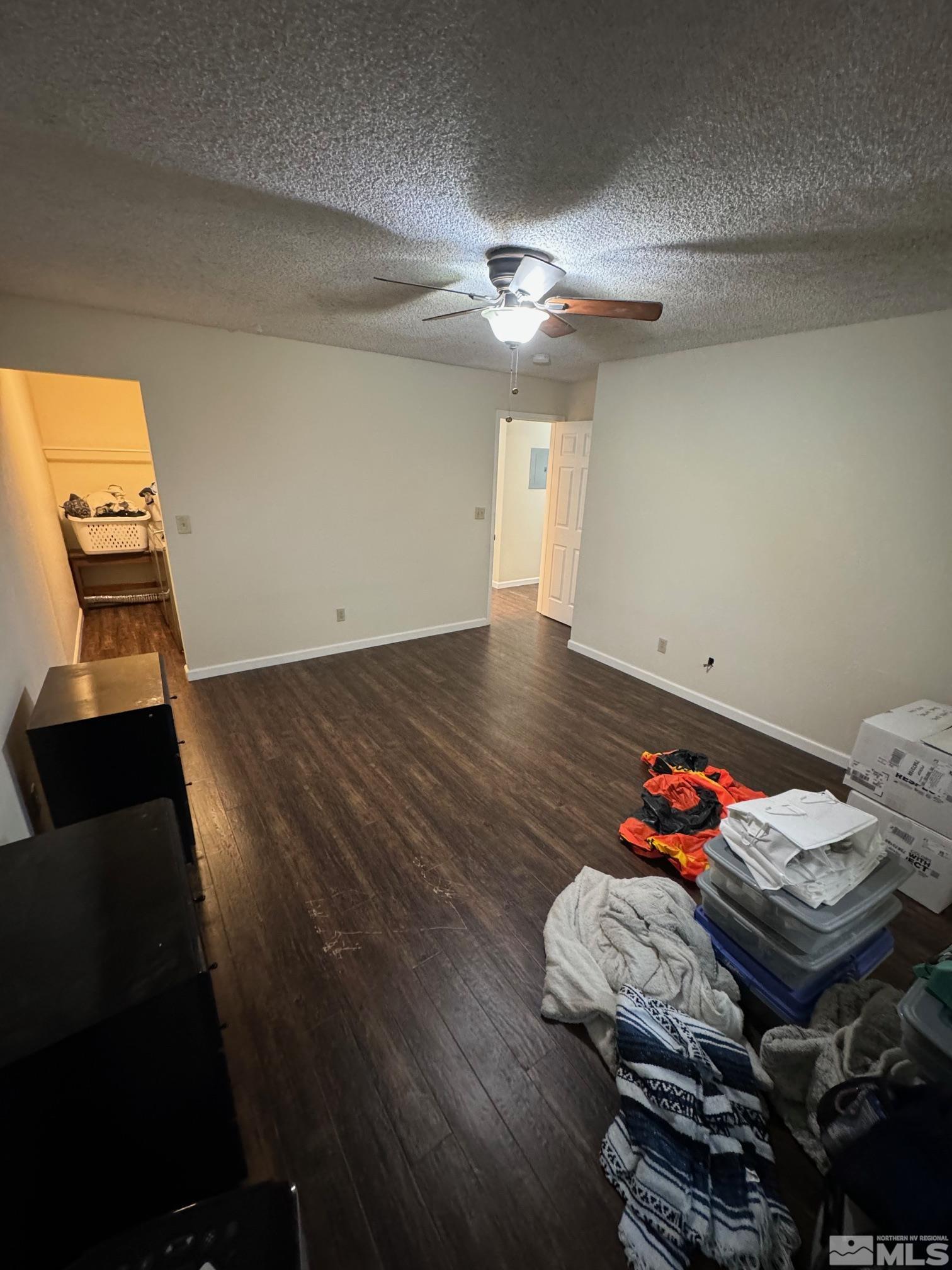 Photo #3: 240013594 Listing 