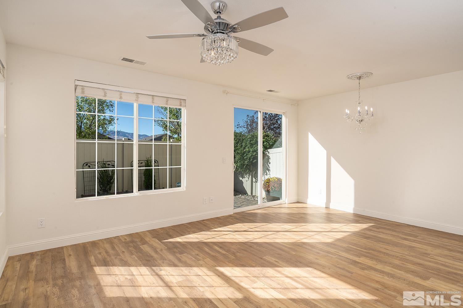 Photo #5: 240013608 Listing 
