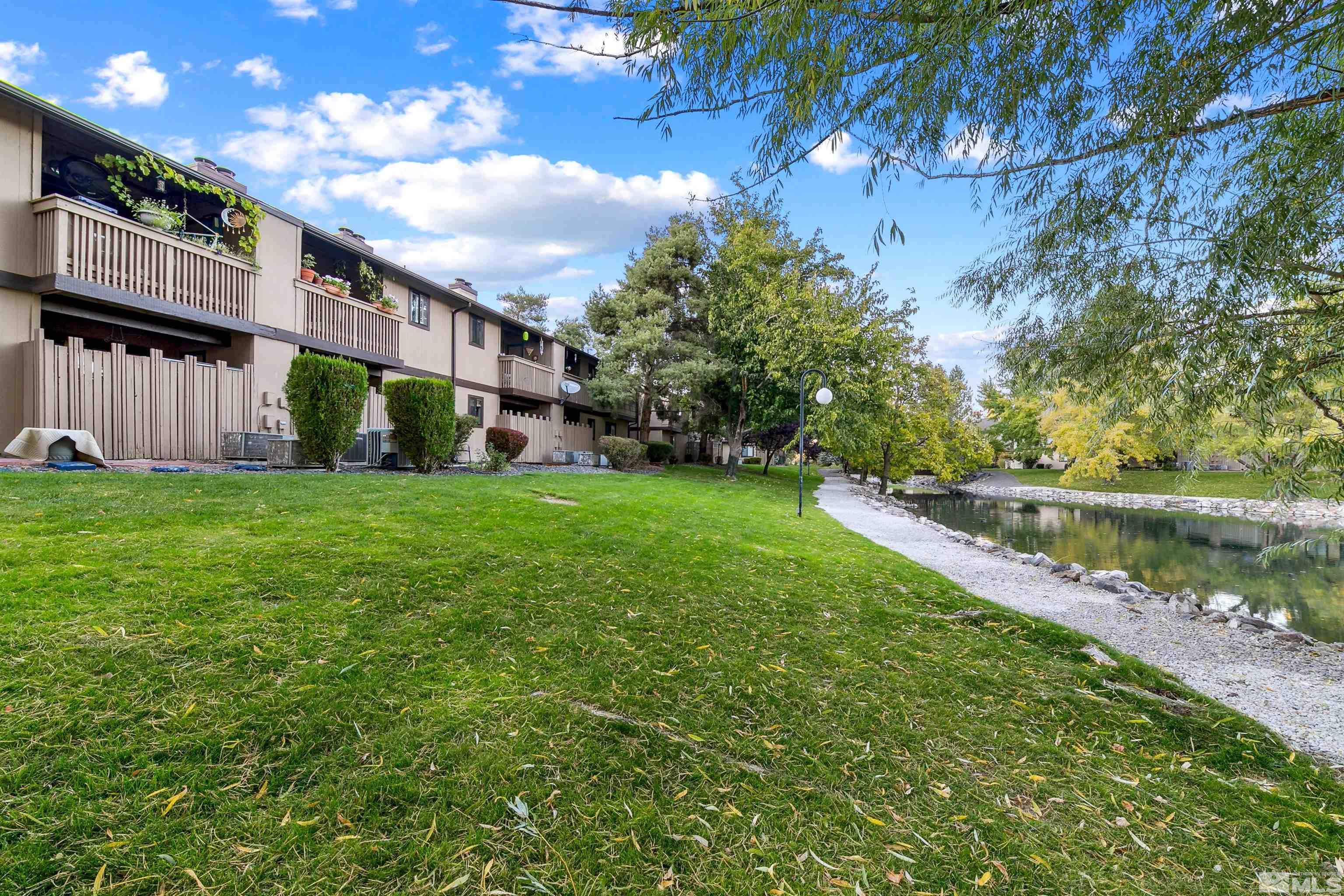 Photo #2: 240013746 Listing 