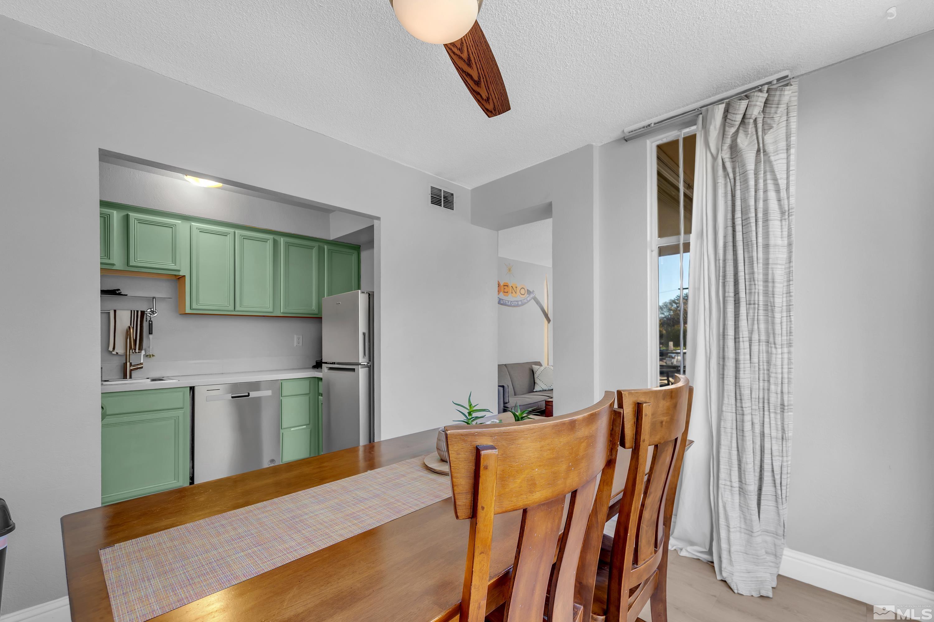 Photo #14: 240013781 Listing: Photo #14
