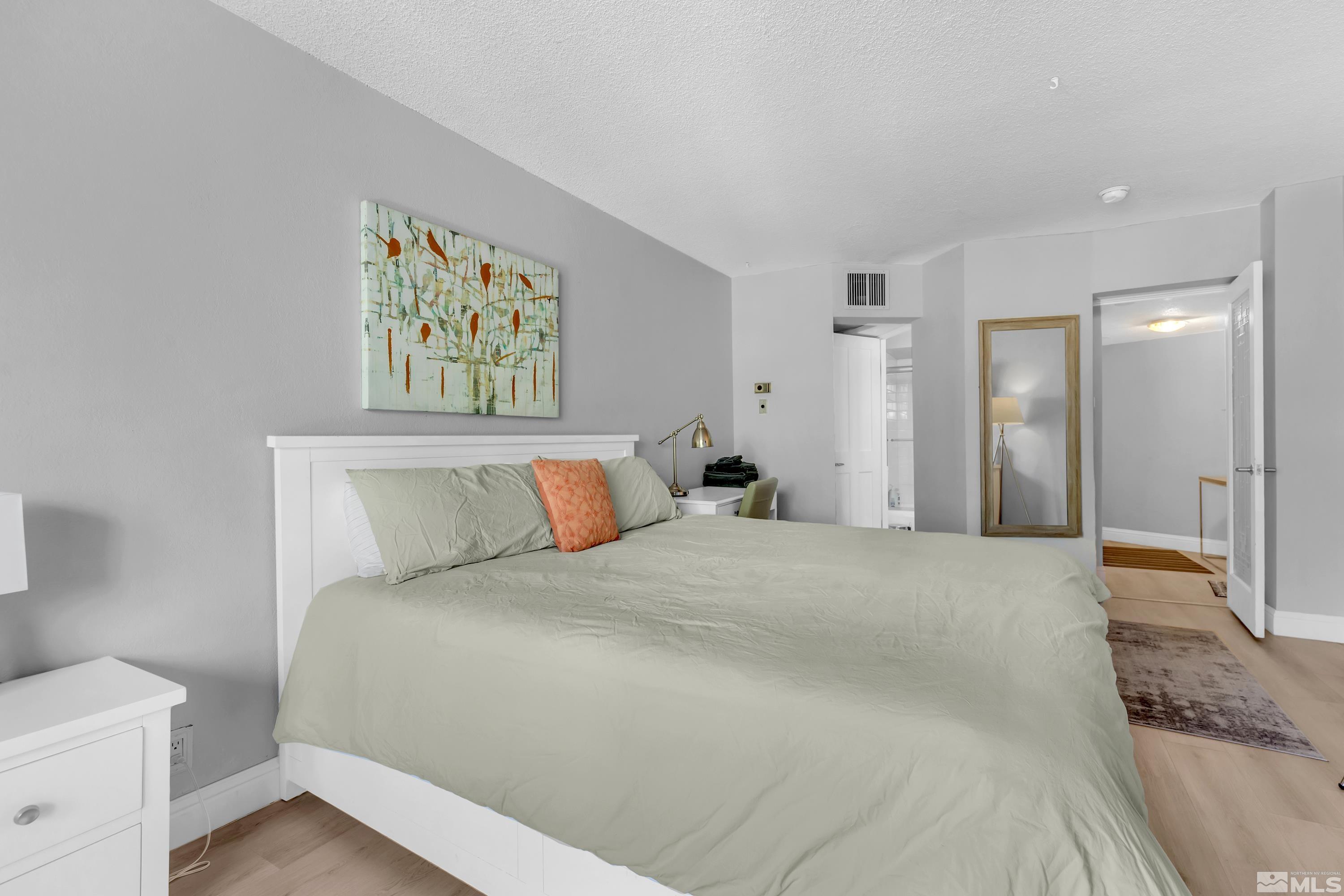 Photo #20: 240013781 Listing: Photo #20