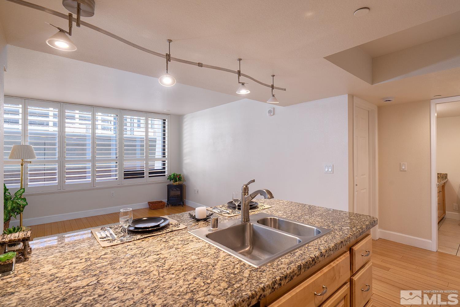 Photo #13: 240013825 Listing: Photo #13