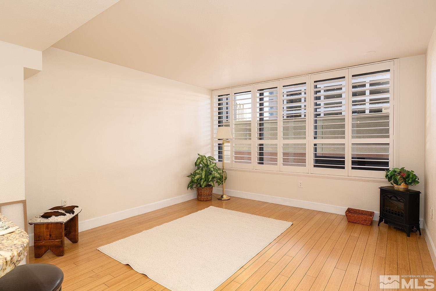 Photo #6: 240013825 Listing: Photo #6