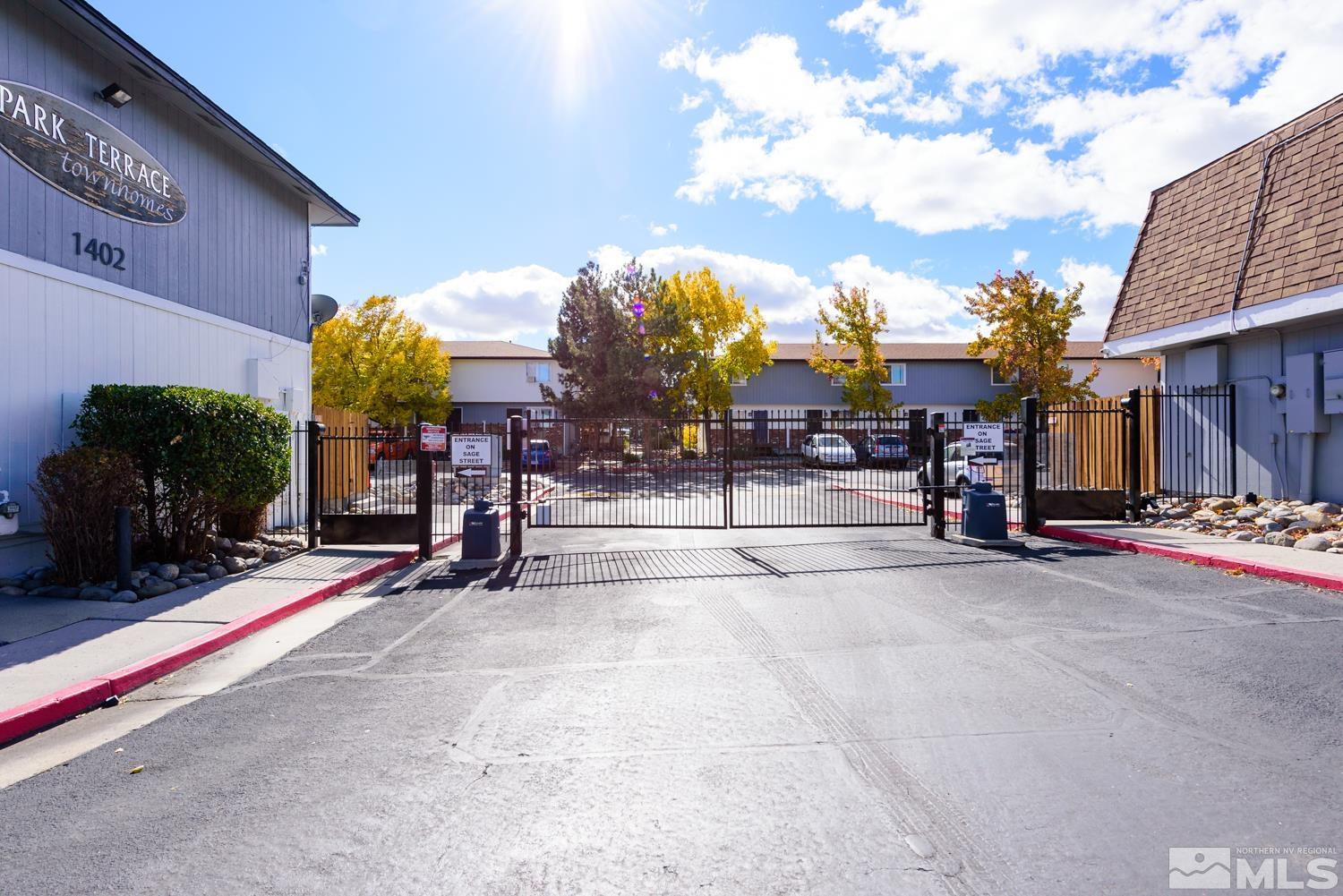 Photo #3: 240013875 Listing 