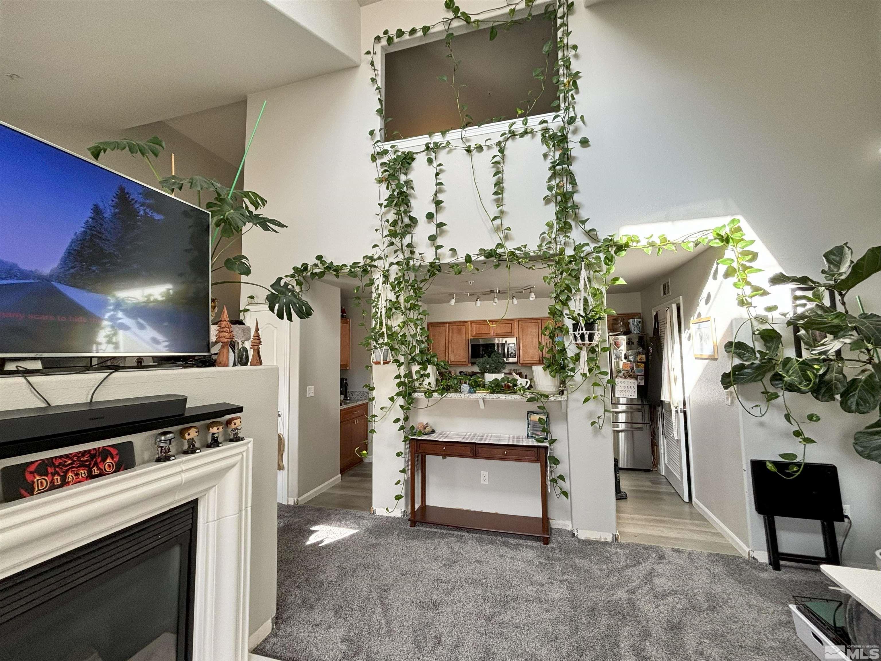 Photo #4: 240013929 Listing 