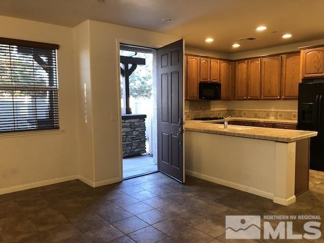 Photo #3: 240013957 Listing 