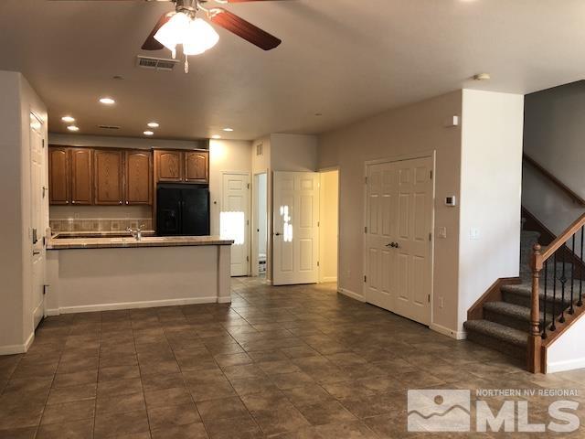 Photo #4: 240013957 Listing 