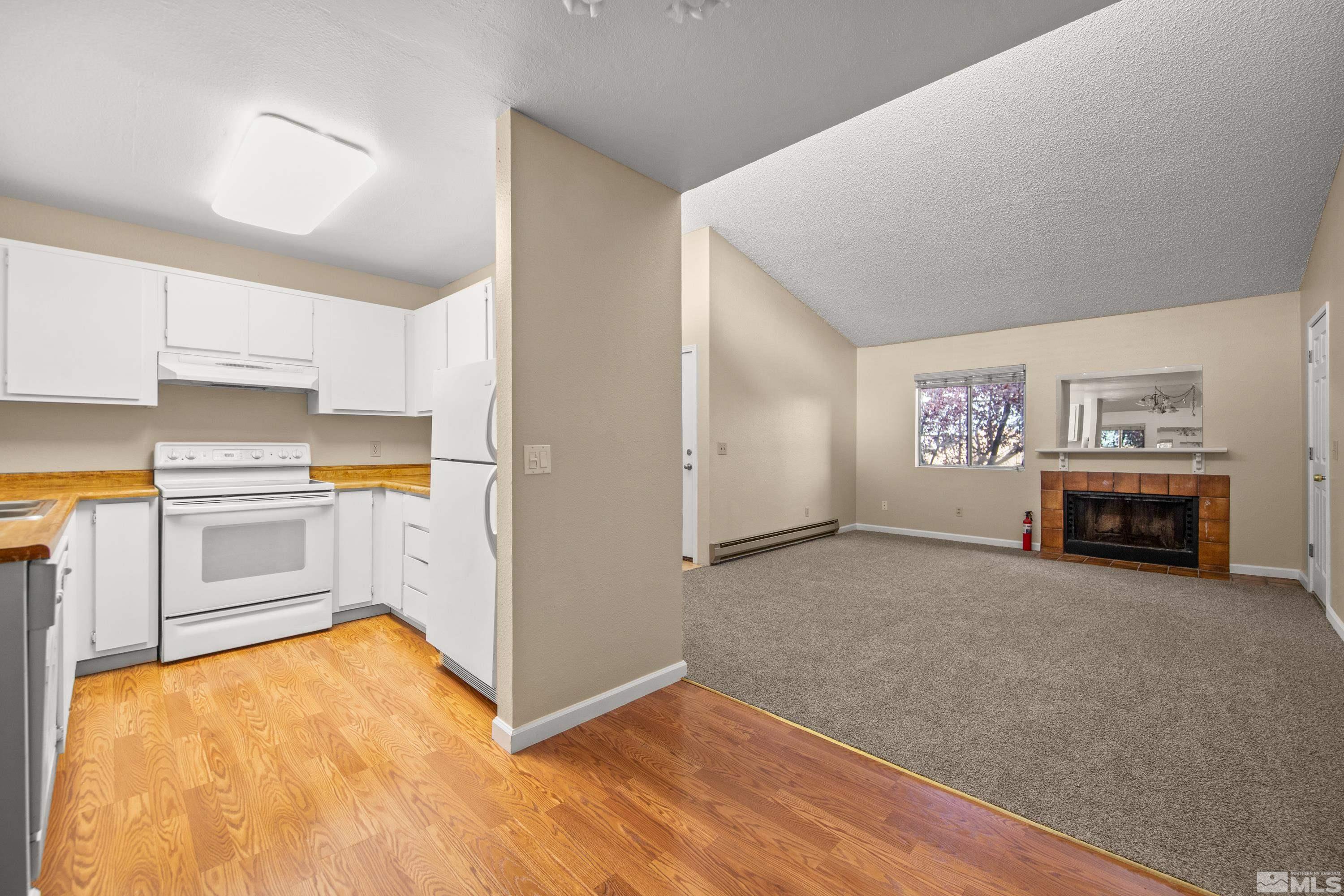 Photo #5: 240013972 Listing 