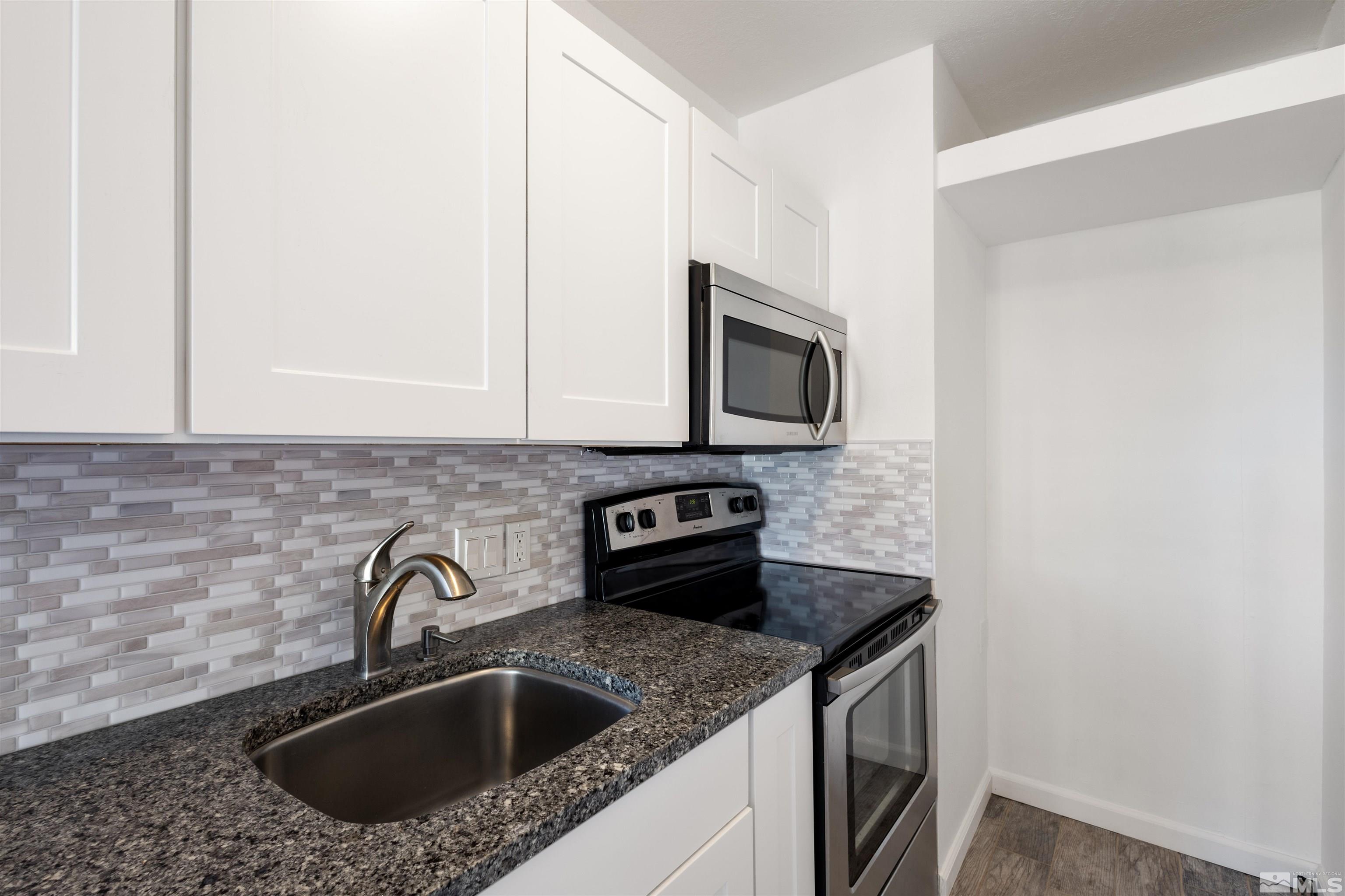 Photo #5: 240014023 Listing 
