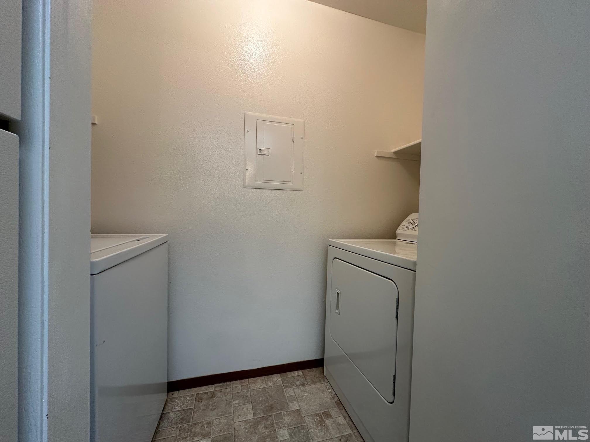 Photo #5: 240014042 Listing 