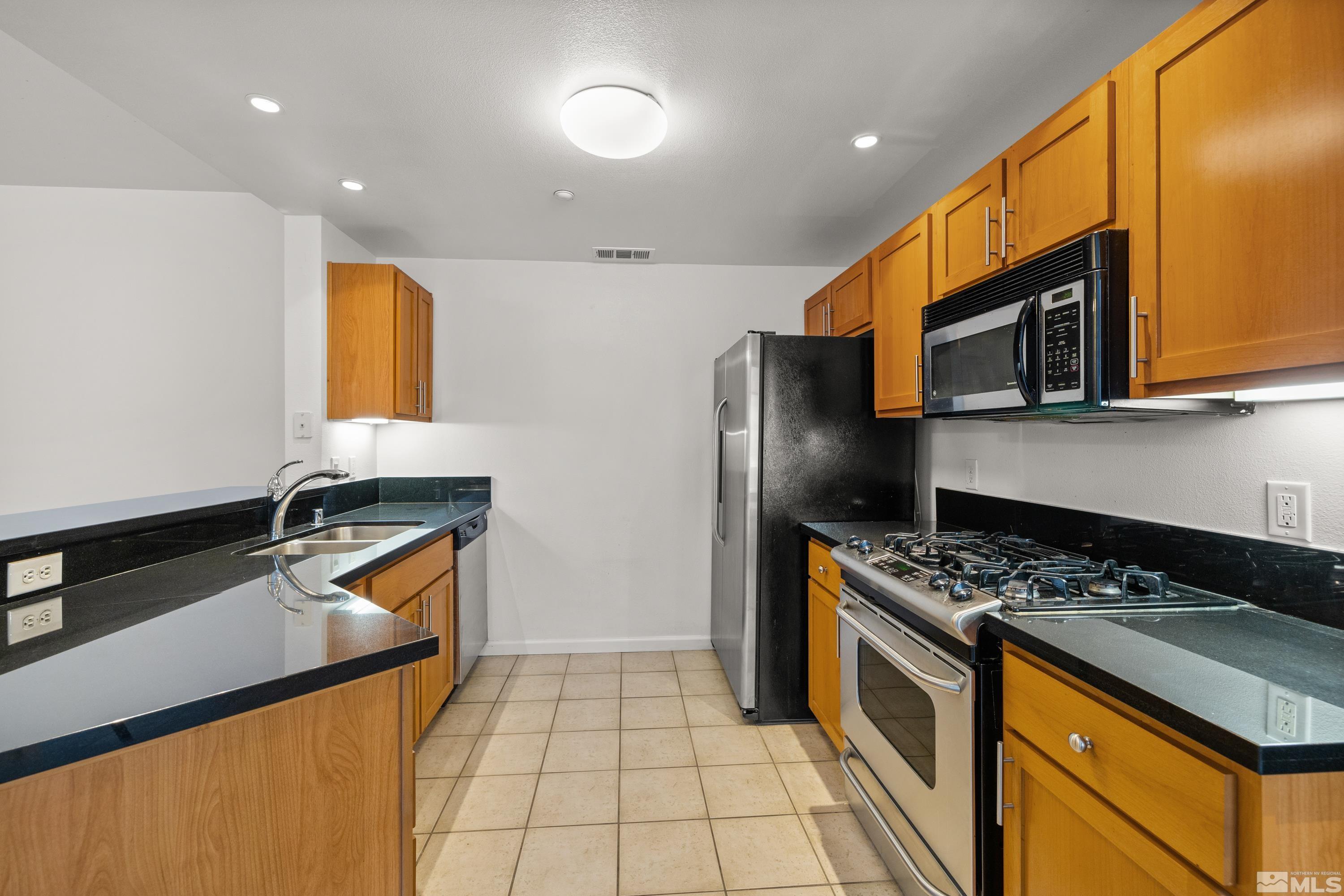 Photo #4: 240014051 Listing 