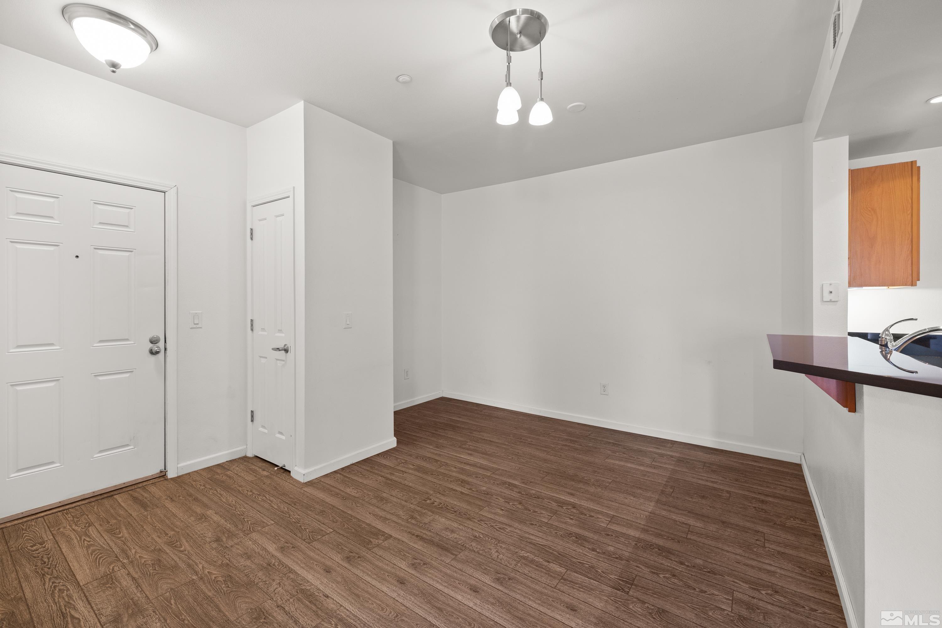 Photo #6: 240014051 Listing 