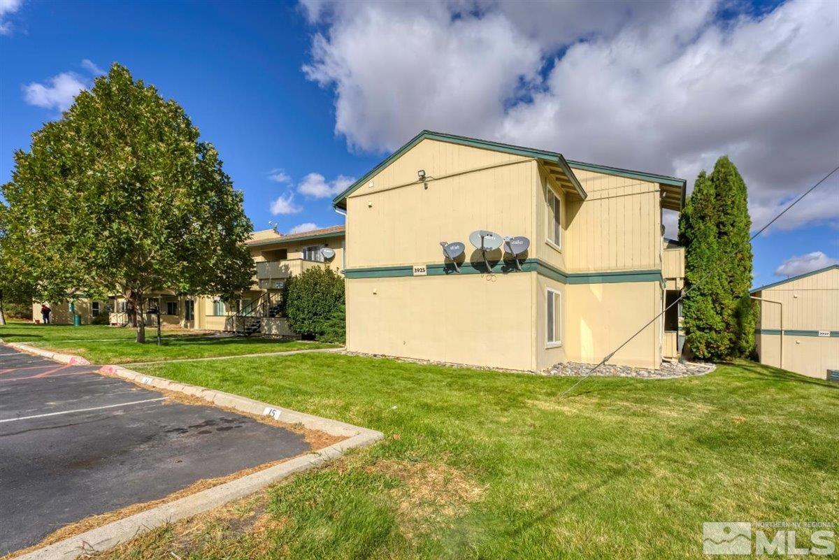 Photo #2: 240014053 Listing 