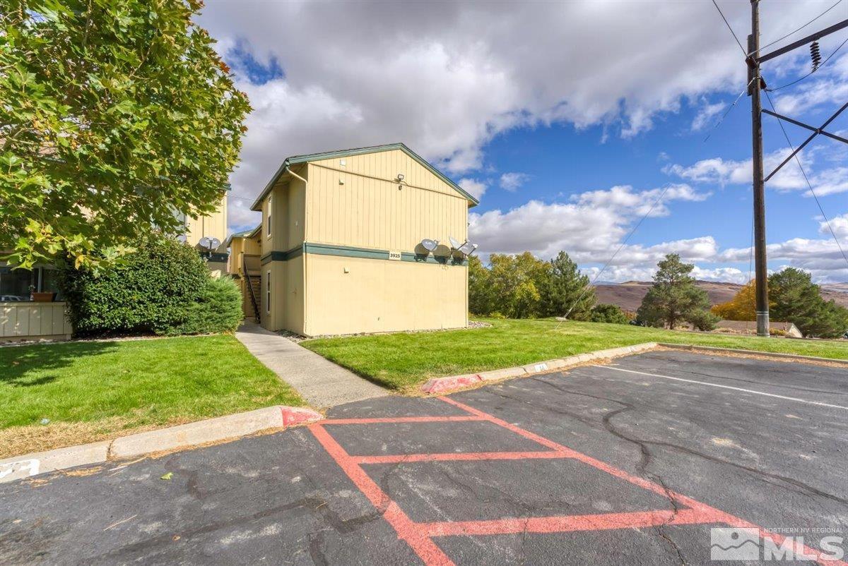 Photo #3: 240014053 Listing 