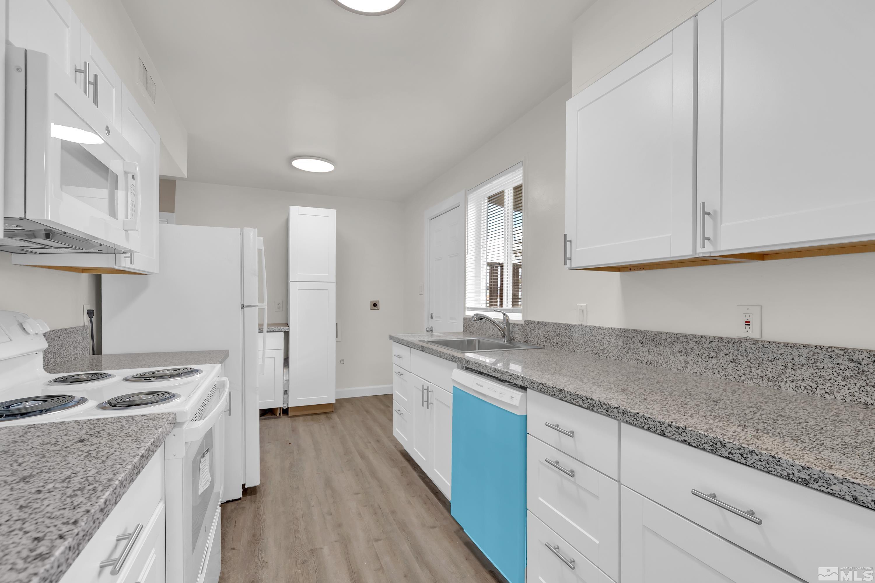 Photo #3: 240014093 Listing 