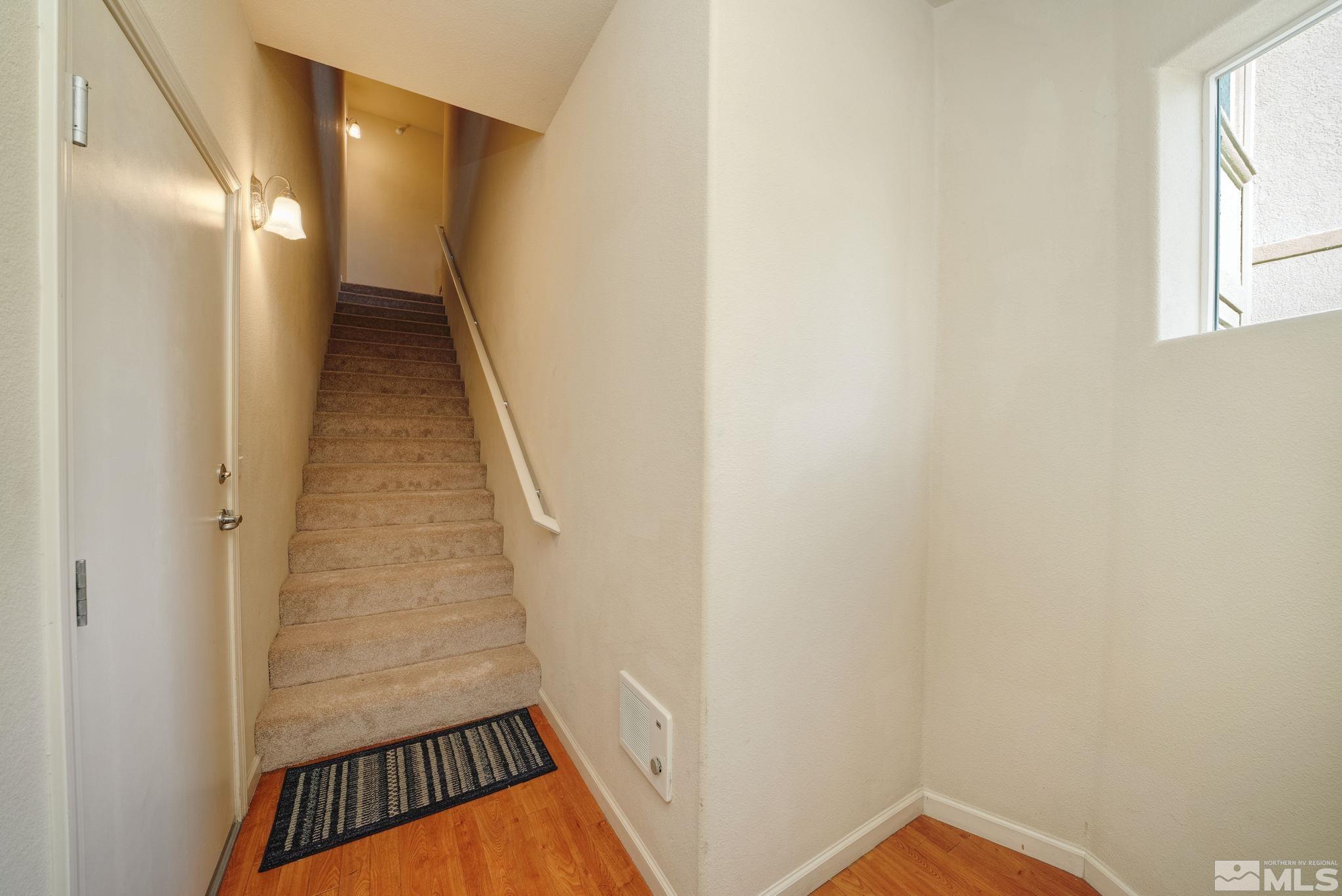 Photo #2: 240014141 Listing 