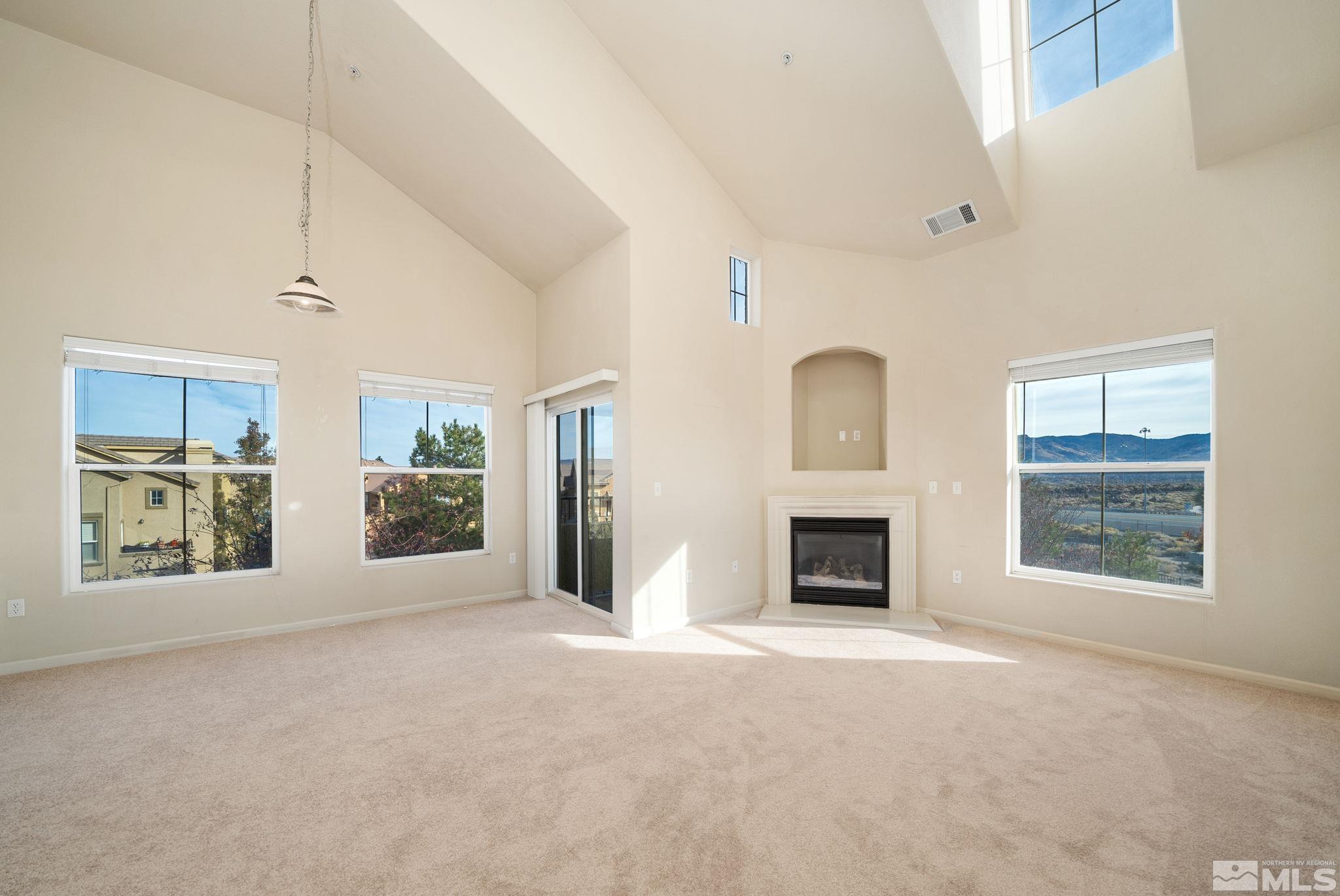 Photo #3: 240014141 Listing 