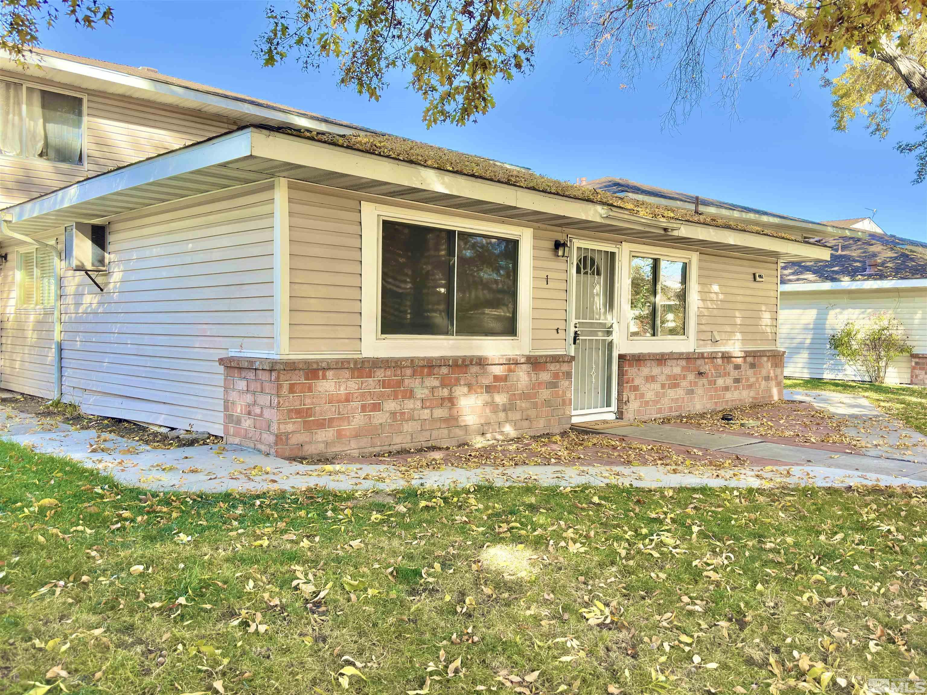 Photo #2: 240014300 Listing 