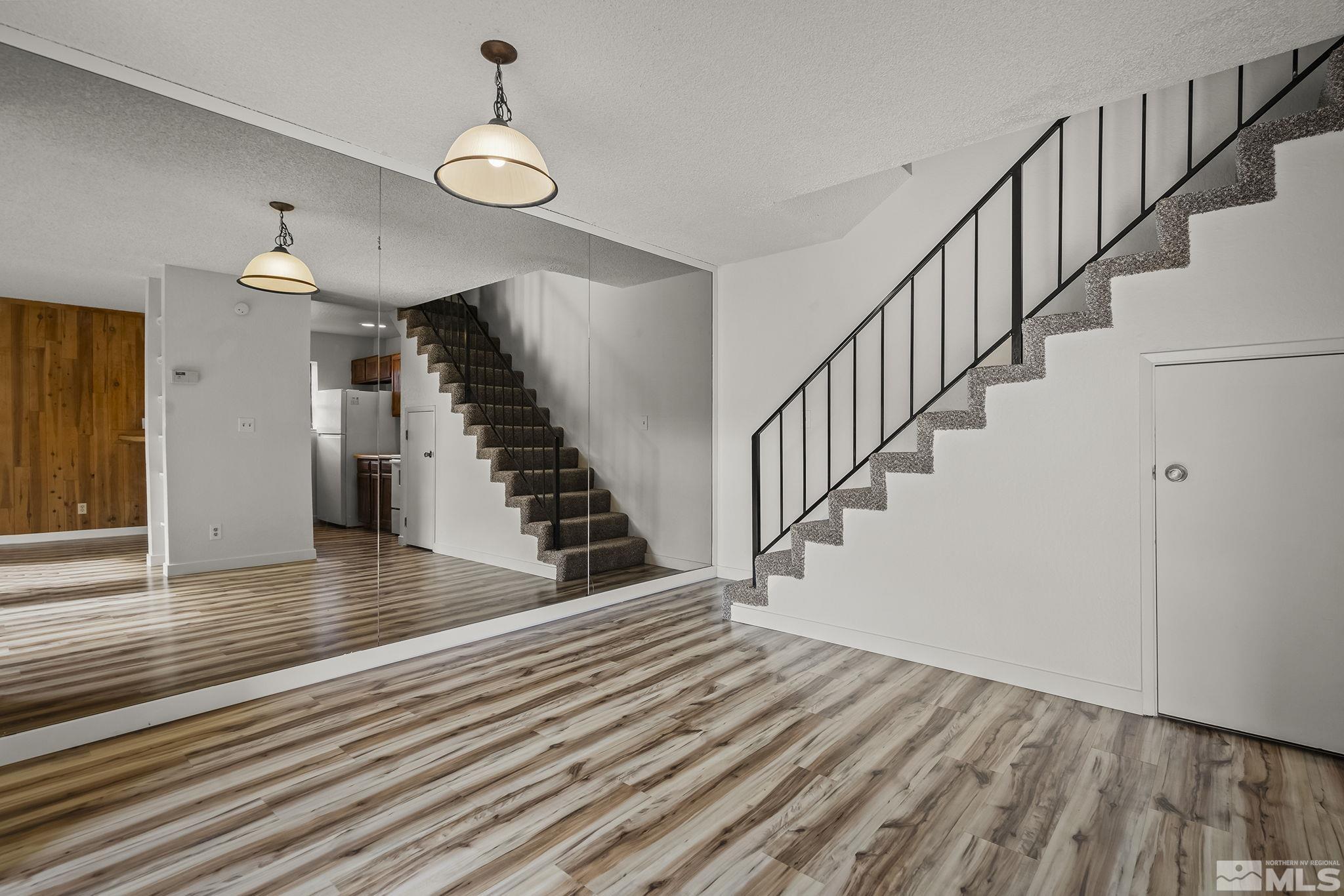Photo #4: 240014365 Listing 
