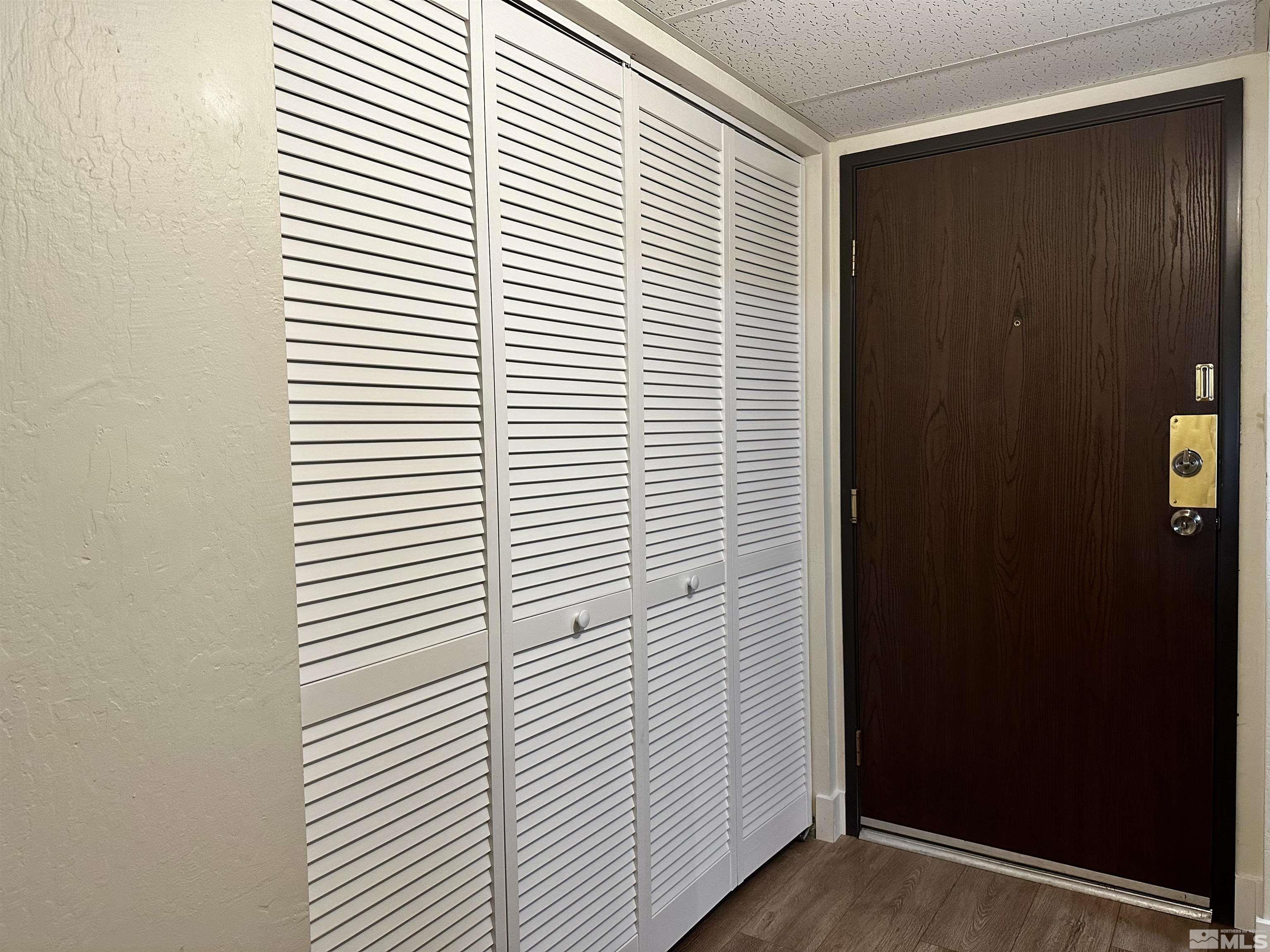 Photo #2: 240014451 Listing 