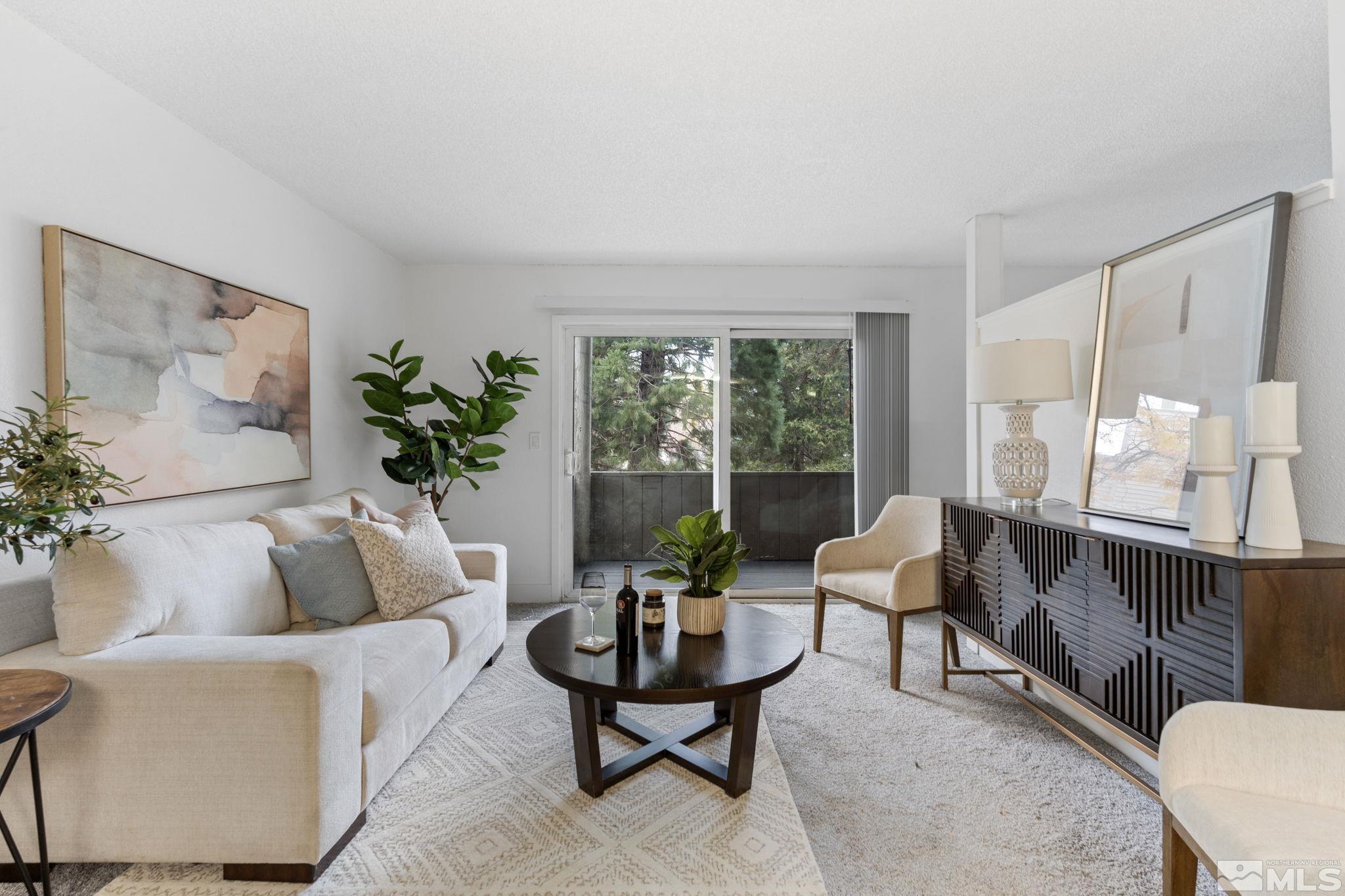 Photo #2: 240014522 Listing 