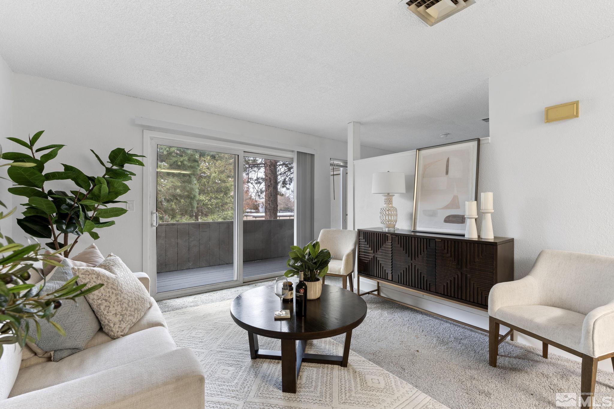 Photo #3: 240014522 Listing 