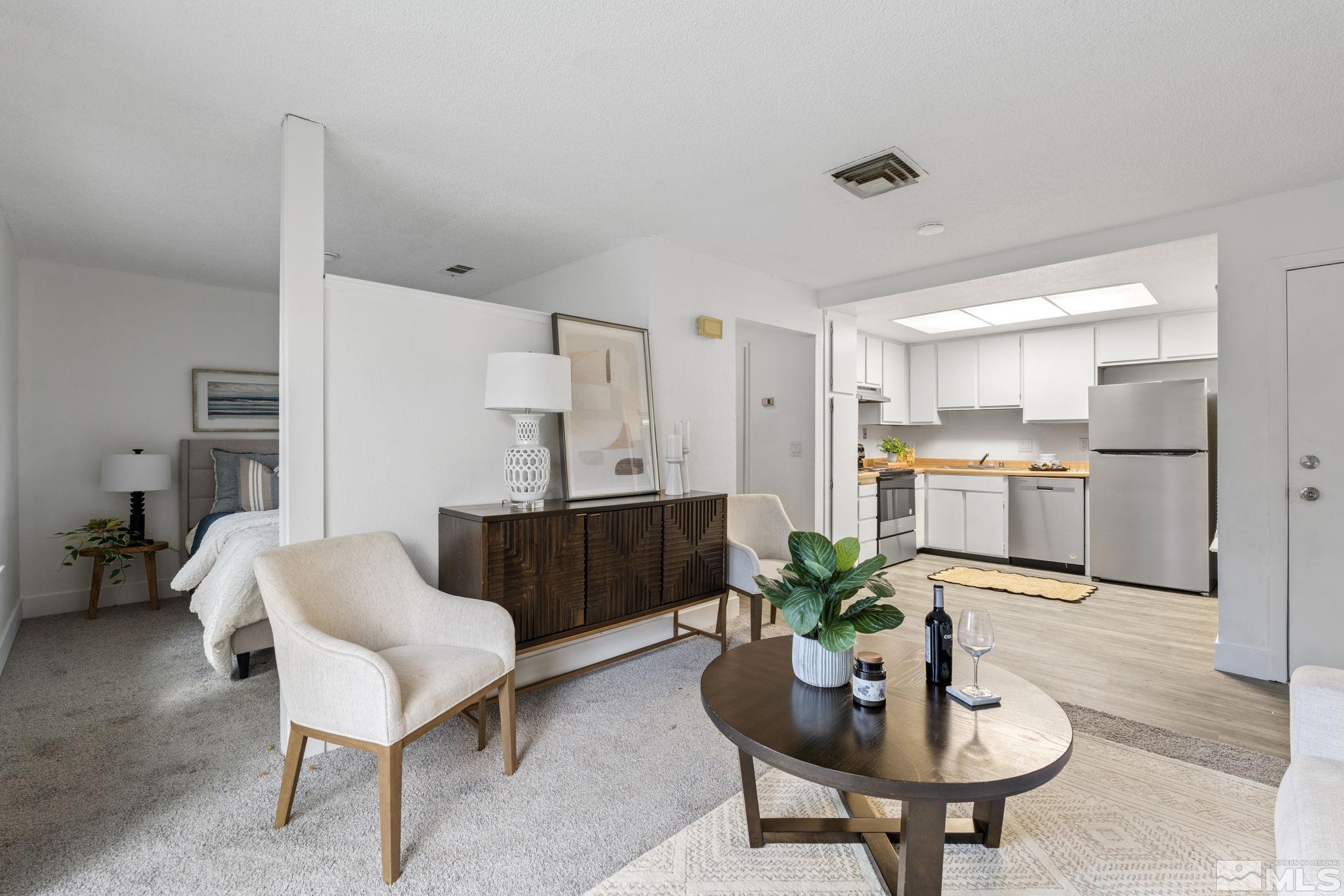 Photo #6: 240014522 Listing 